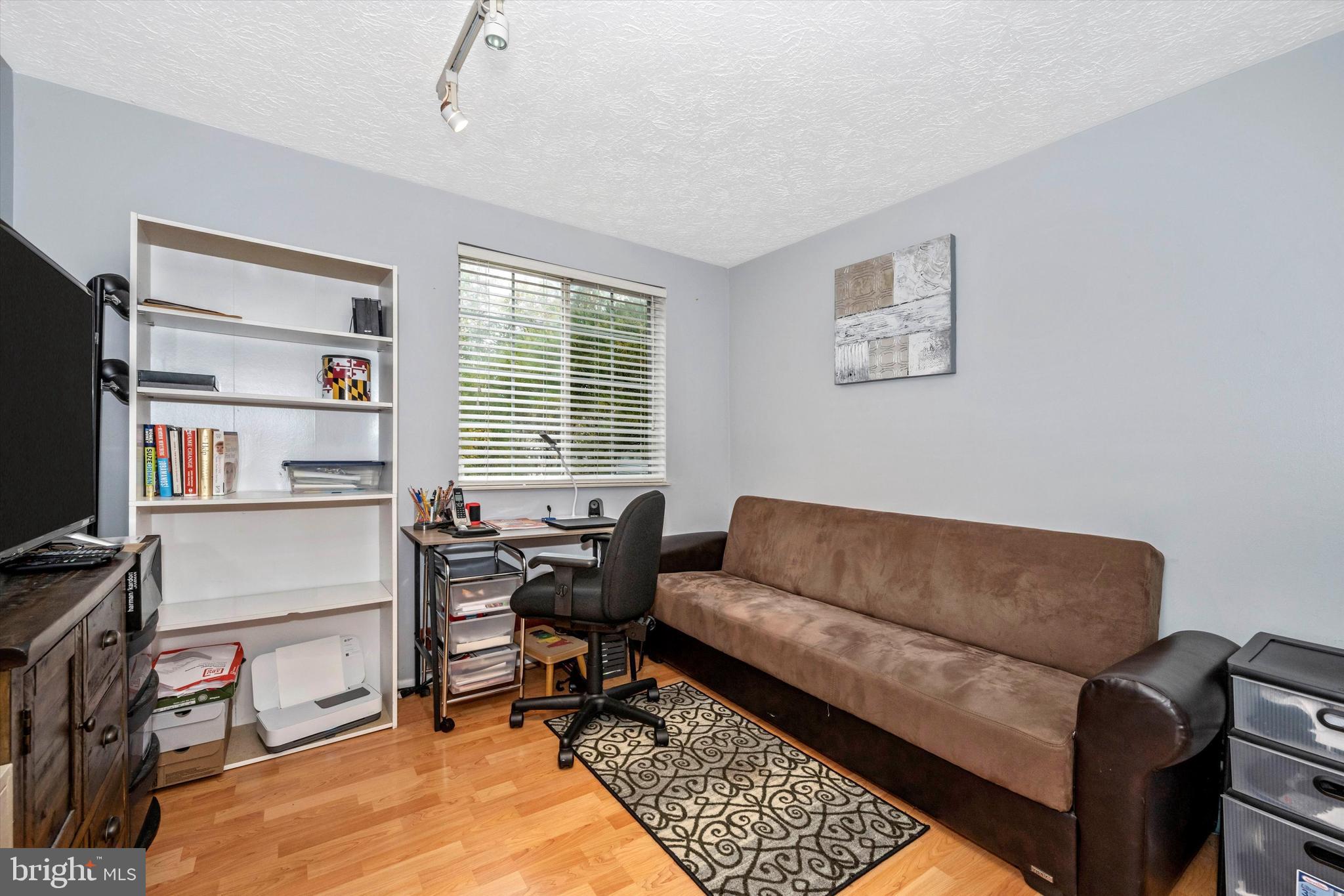 GUNNERS LAKE VILLAGE - Residential