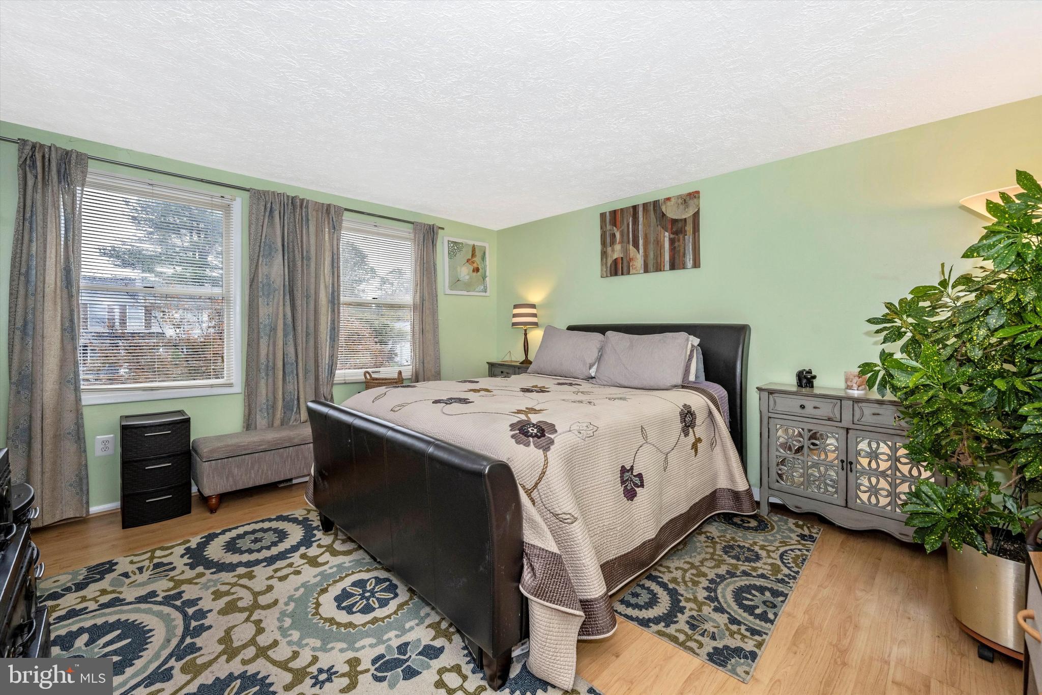 GUNNERS LAKE VILLAGE - Residential