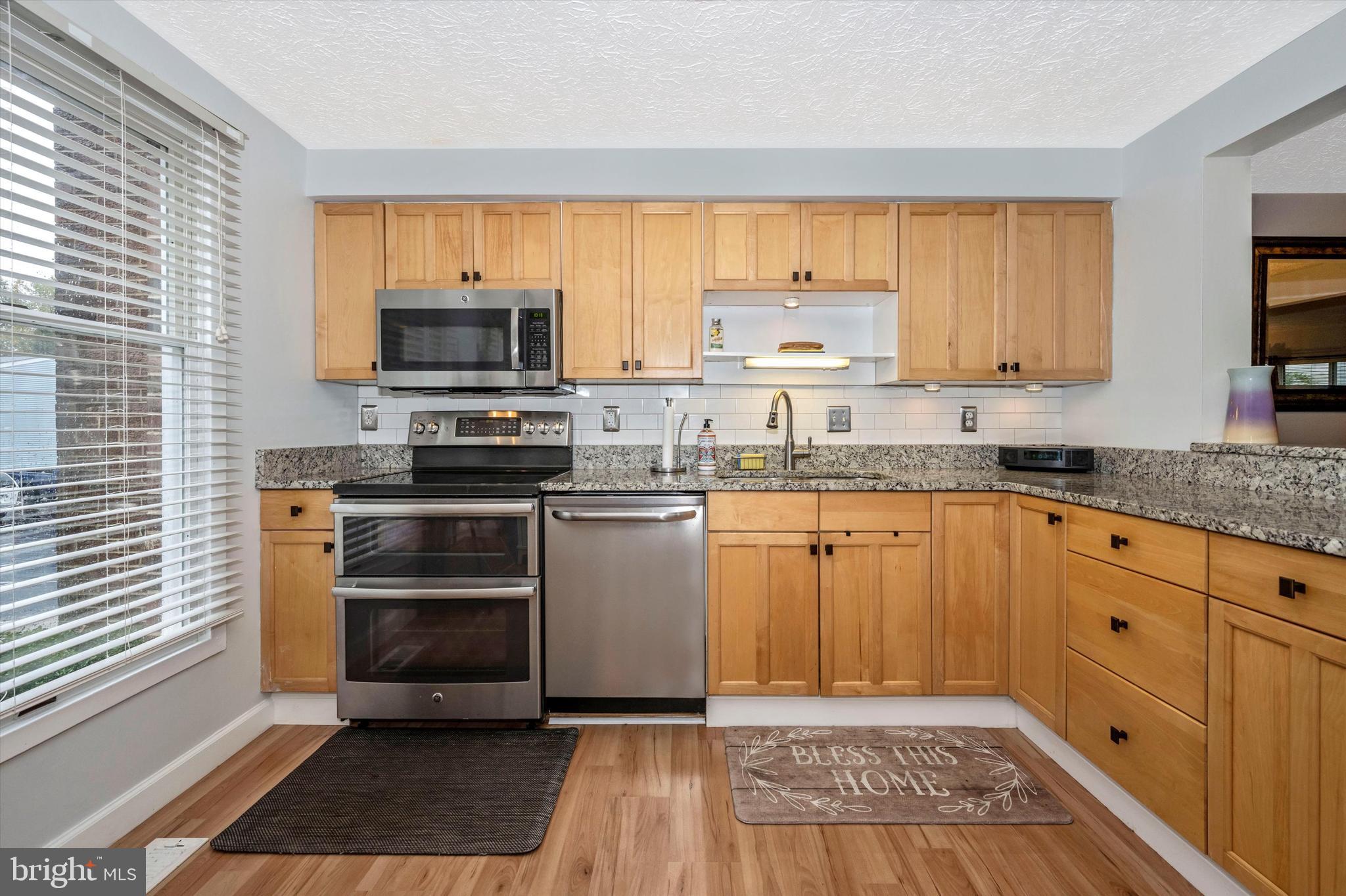 GUNNERS LAKE VILLAGE - Residential