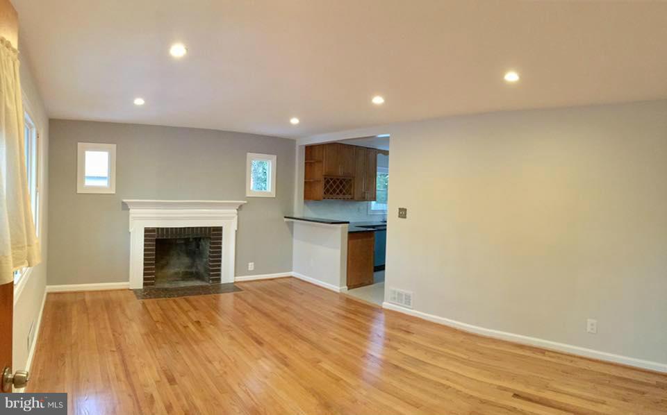 FAIRVIEW - Residential