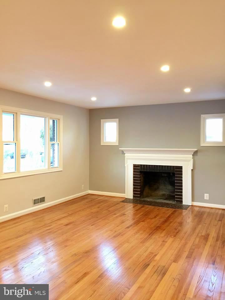 FAIRVIEW - Residential