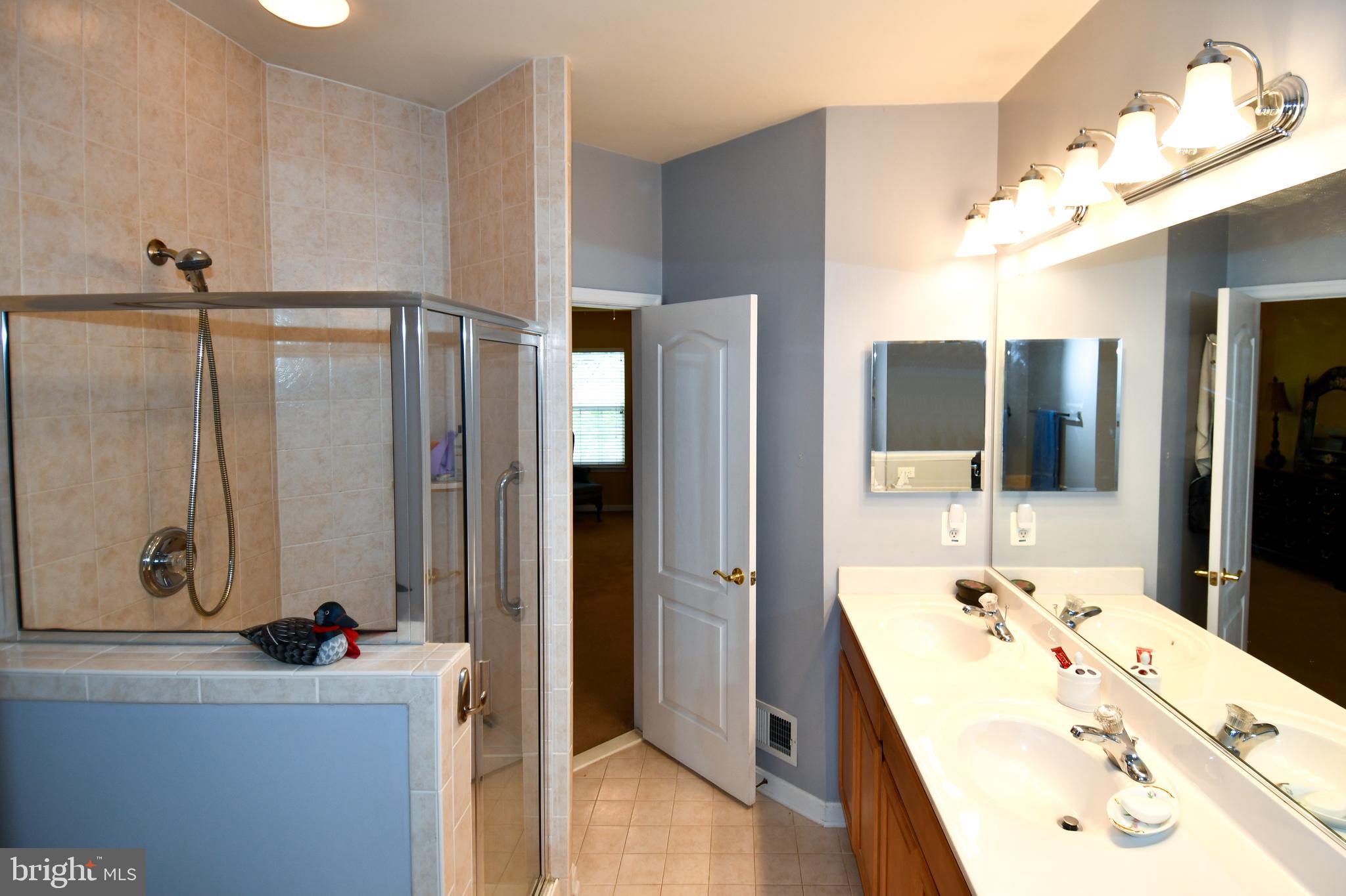 THE TOWNES AT VILLAGE PLACE - Residential