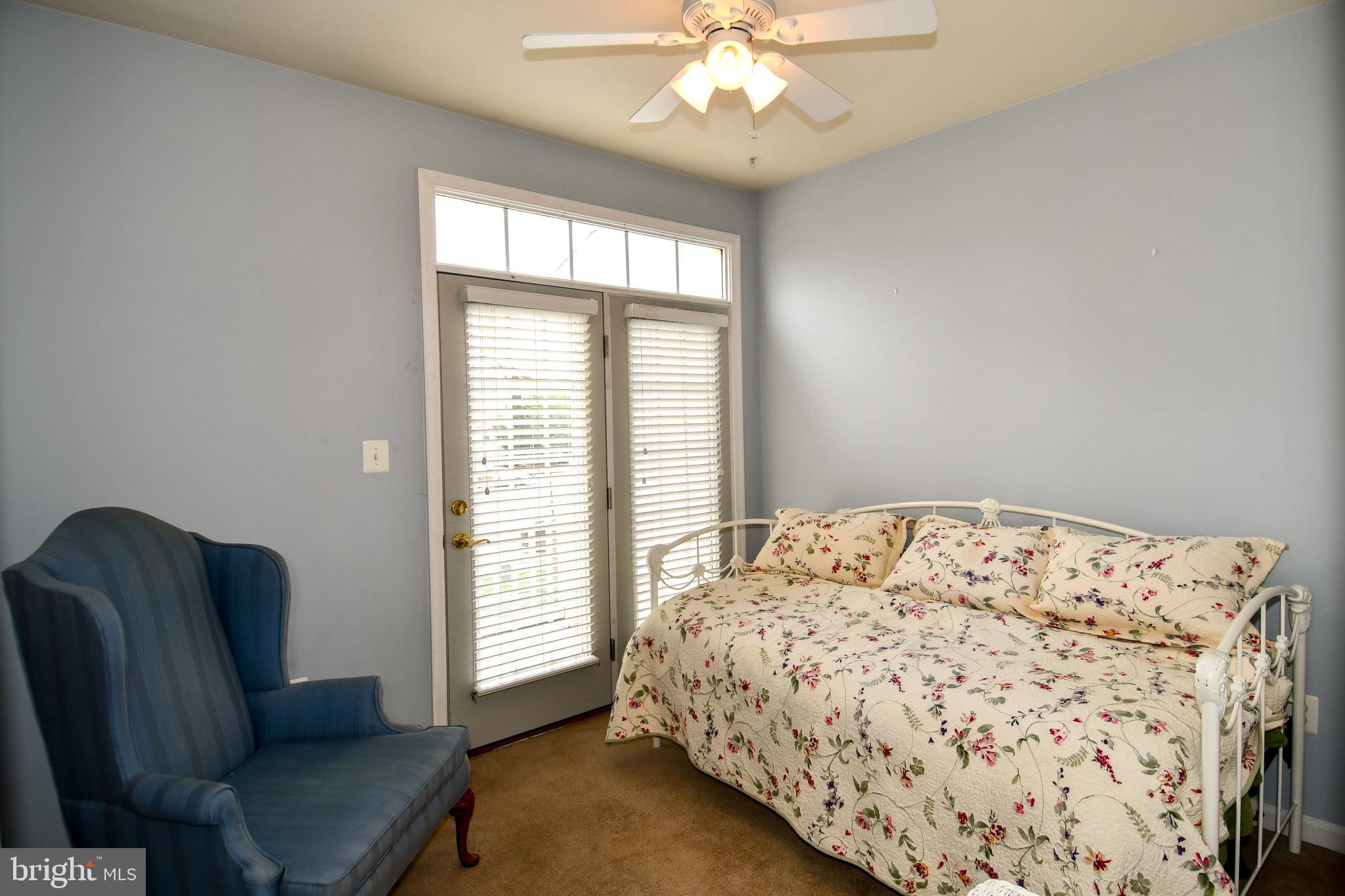 THE TOWNES AT VILLAGE PLACE - Residential