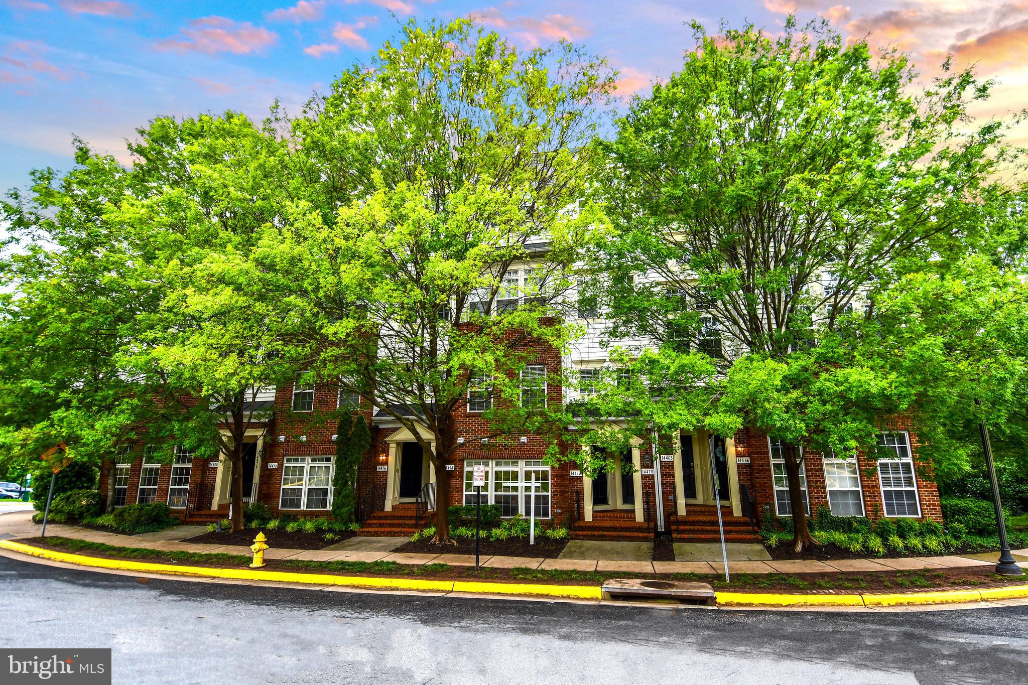 THE TOWNES AT VILLAGE PLACE - Residential