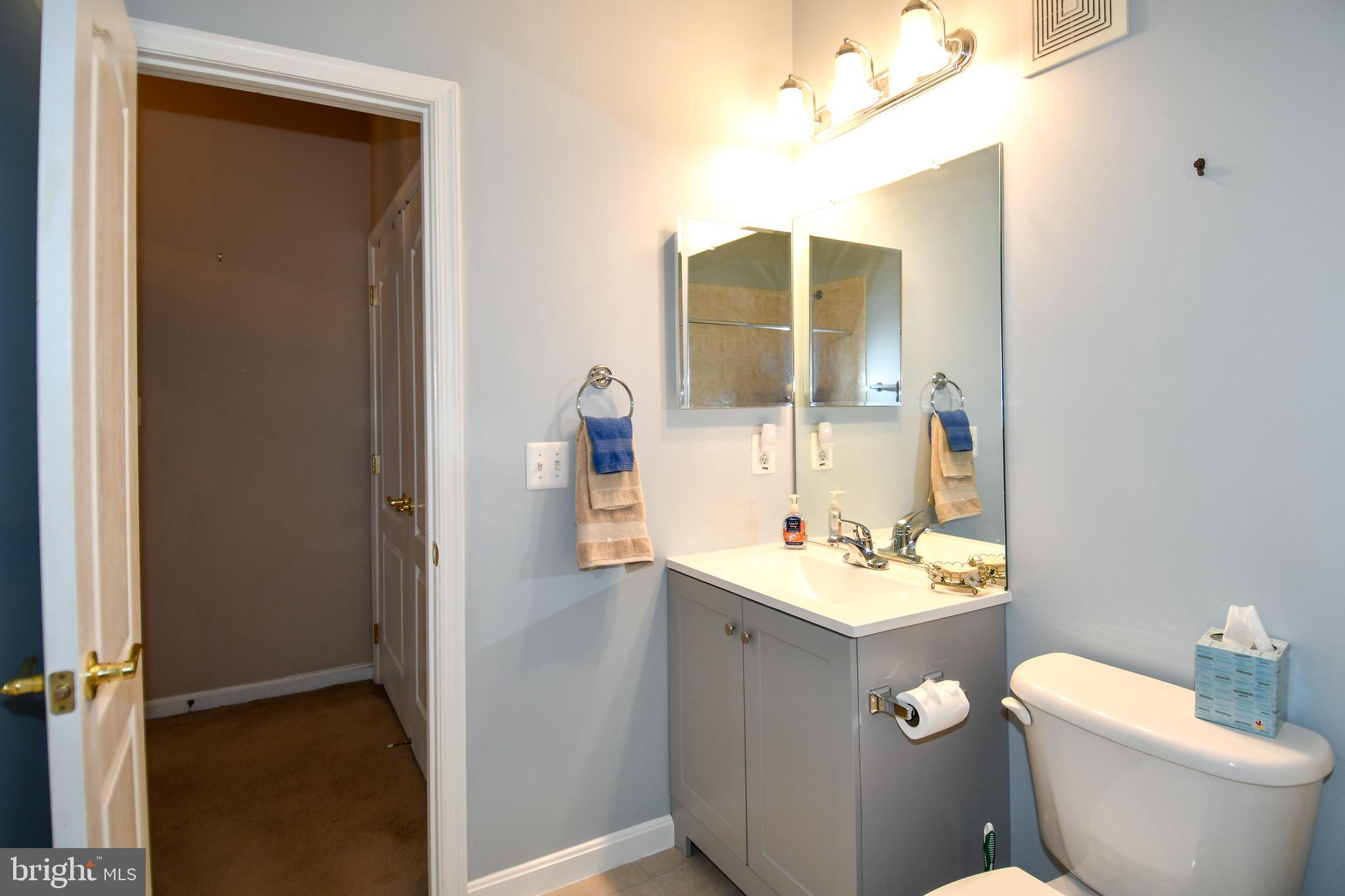 THE TOWNES AT VILLAGE PLACE - Residential