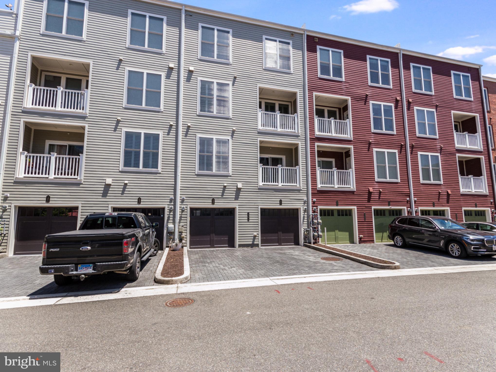 POTOMAC YARD - Residential Lease