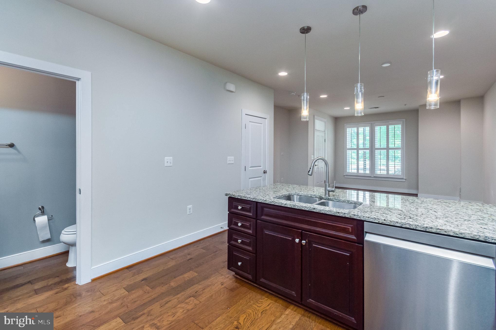 POTOMAC YARD - Residential Lease