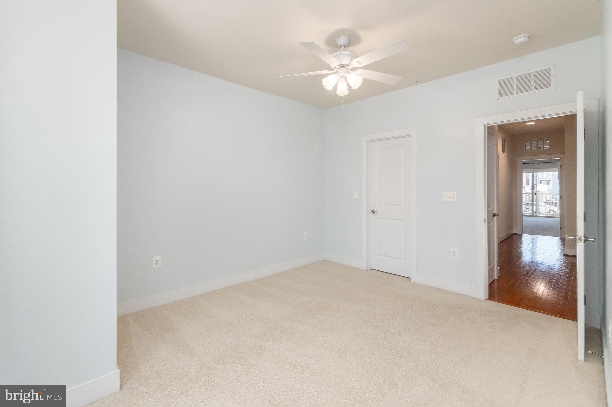 POTOMAC YARD - Residential Lease