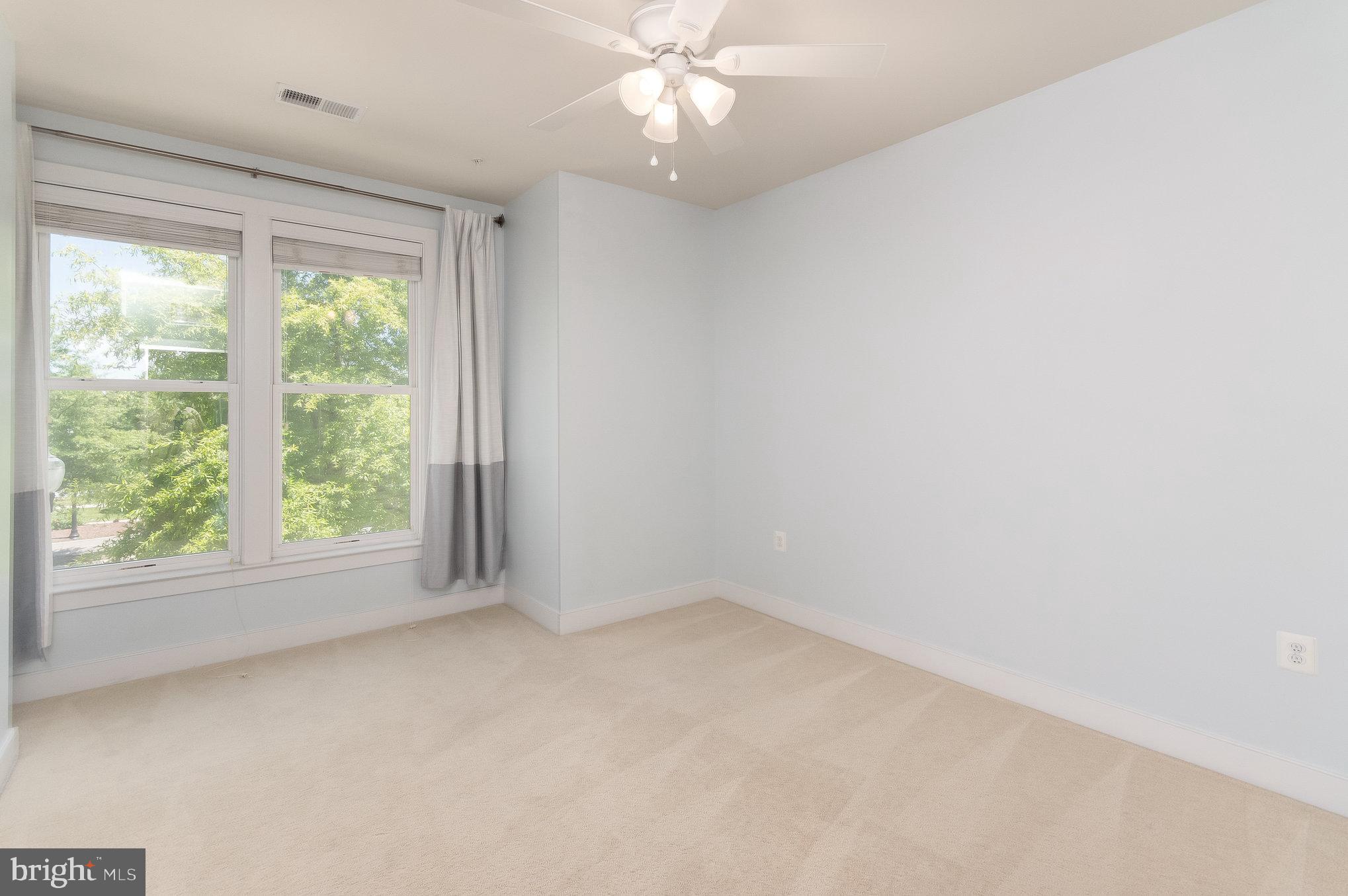 POTOMAC YARD - Residential Lease