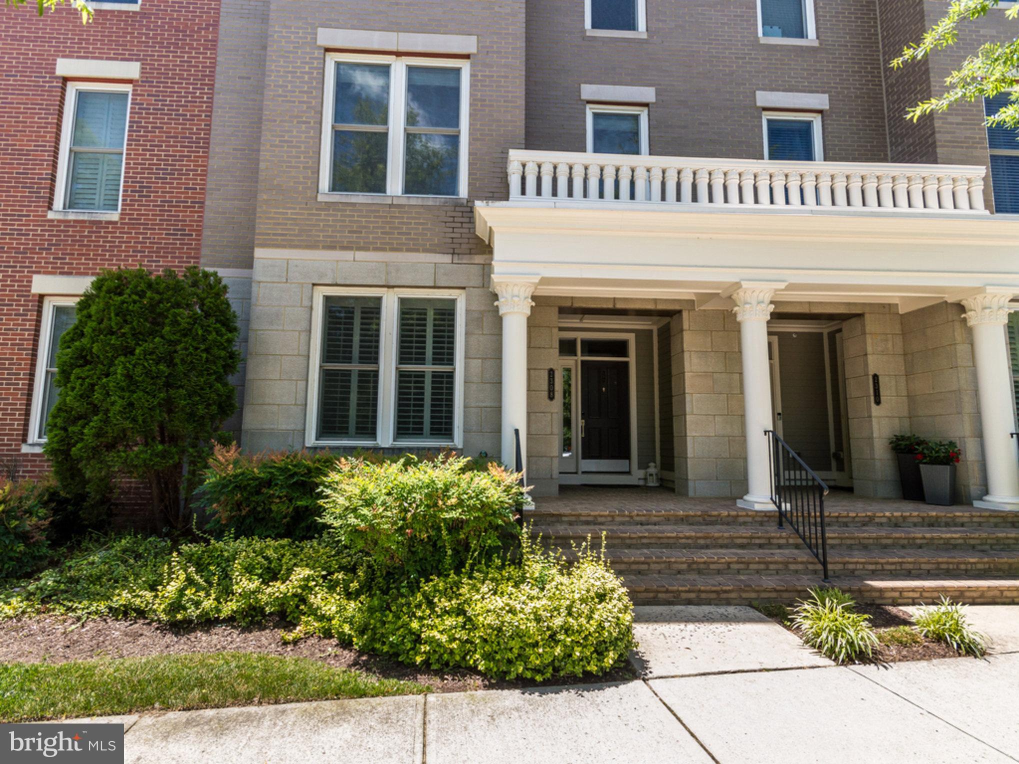 POTOMAC YARD - Residential Lease