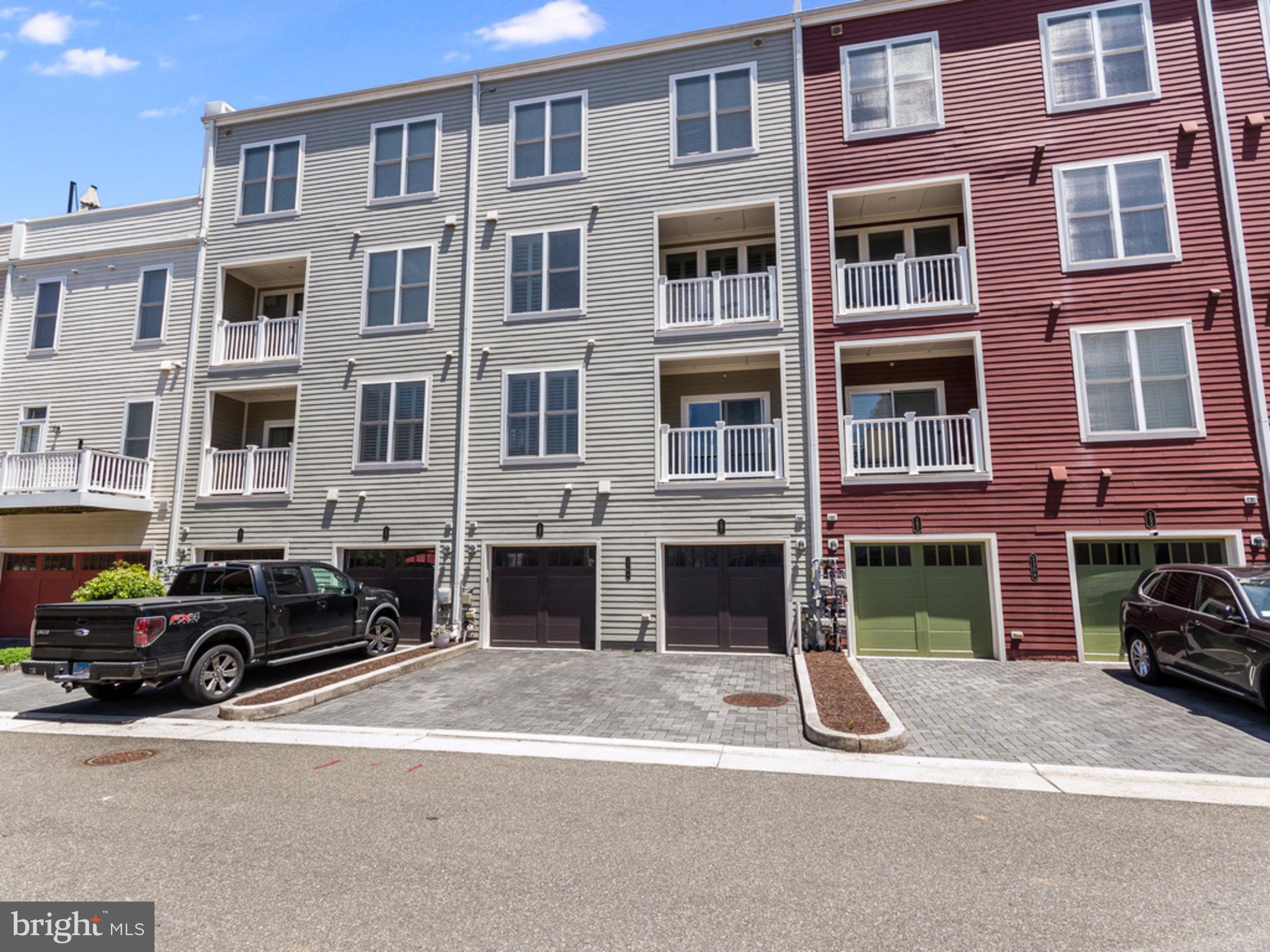 POTOMAC YARD - Residential Lease