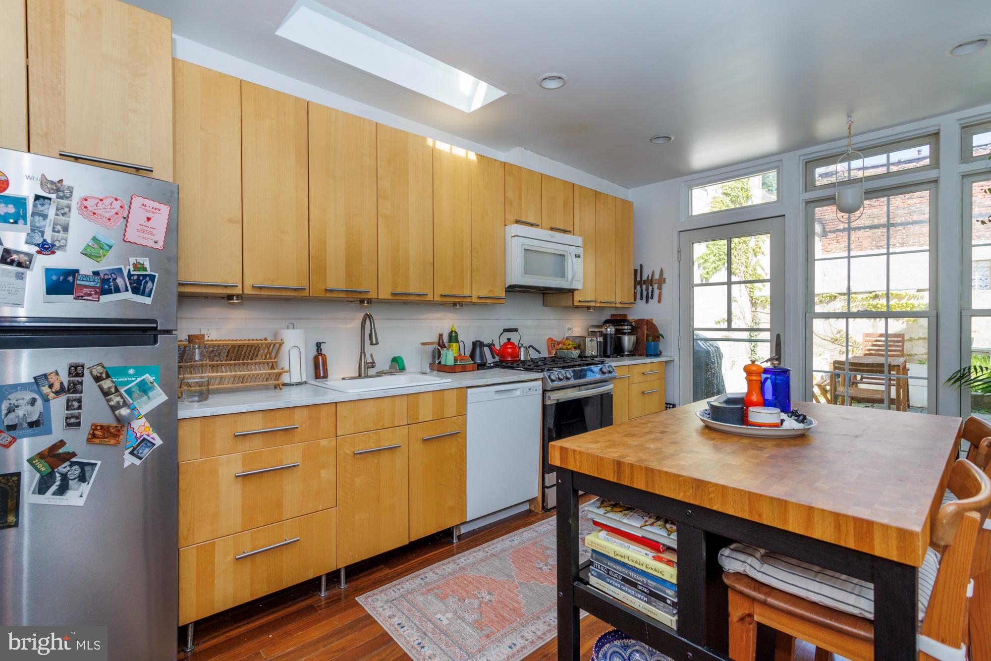 OLDE KENSINGTON - Residential Lease