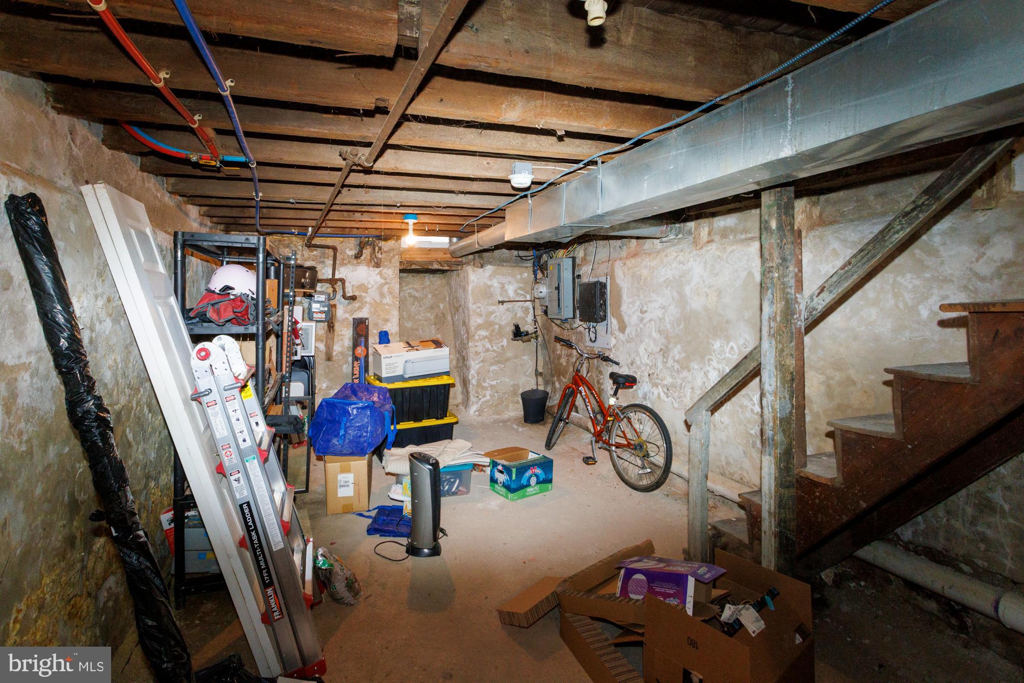 OLDE KENSINGTON - Residential Lease