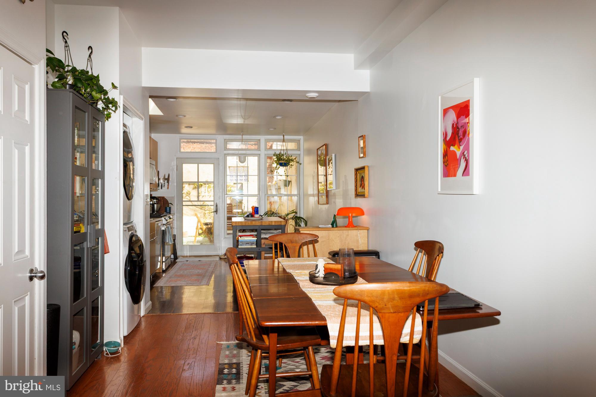 OLDE KENSINGTON - Residential Lease