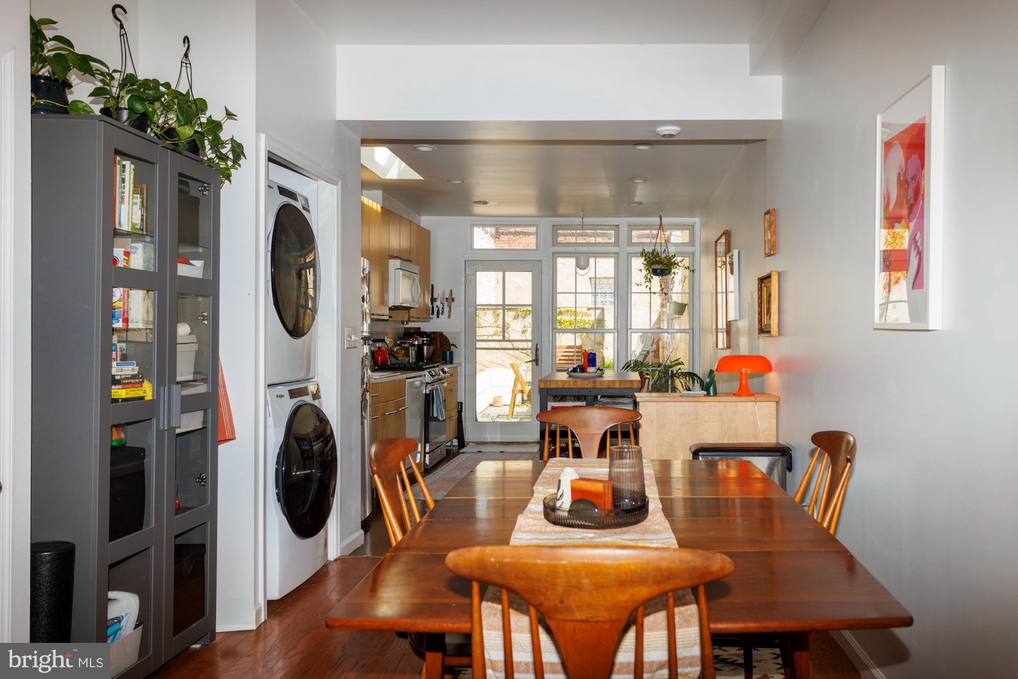 OLDE KENSINGTON - Residential Lease