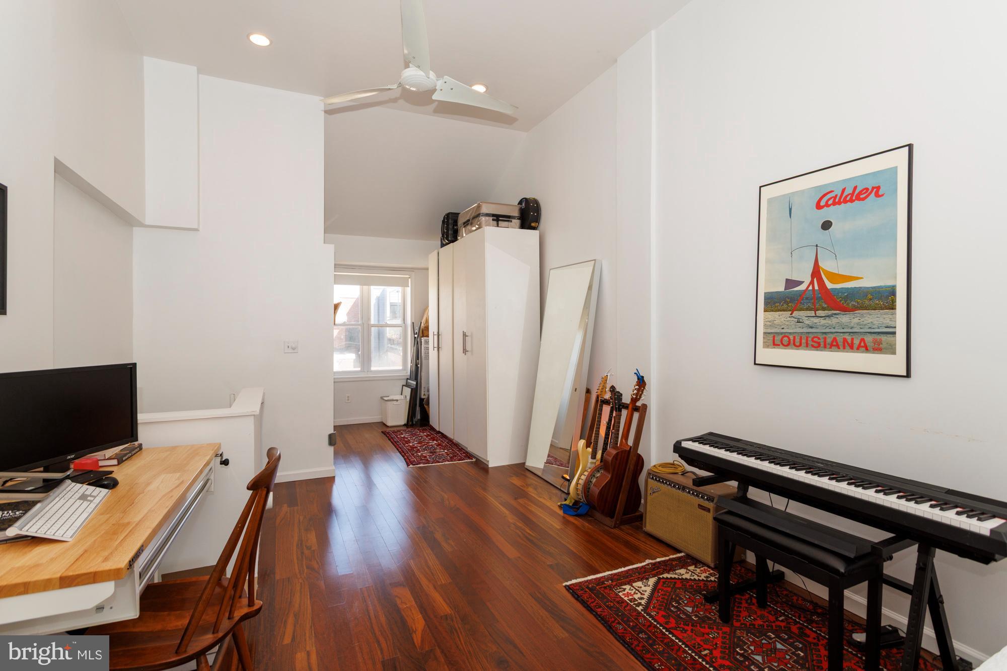 OLDE KENSINGTON - Residential Lease