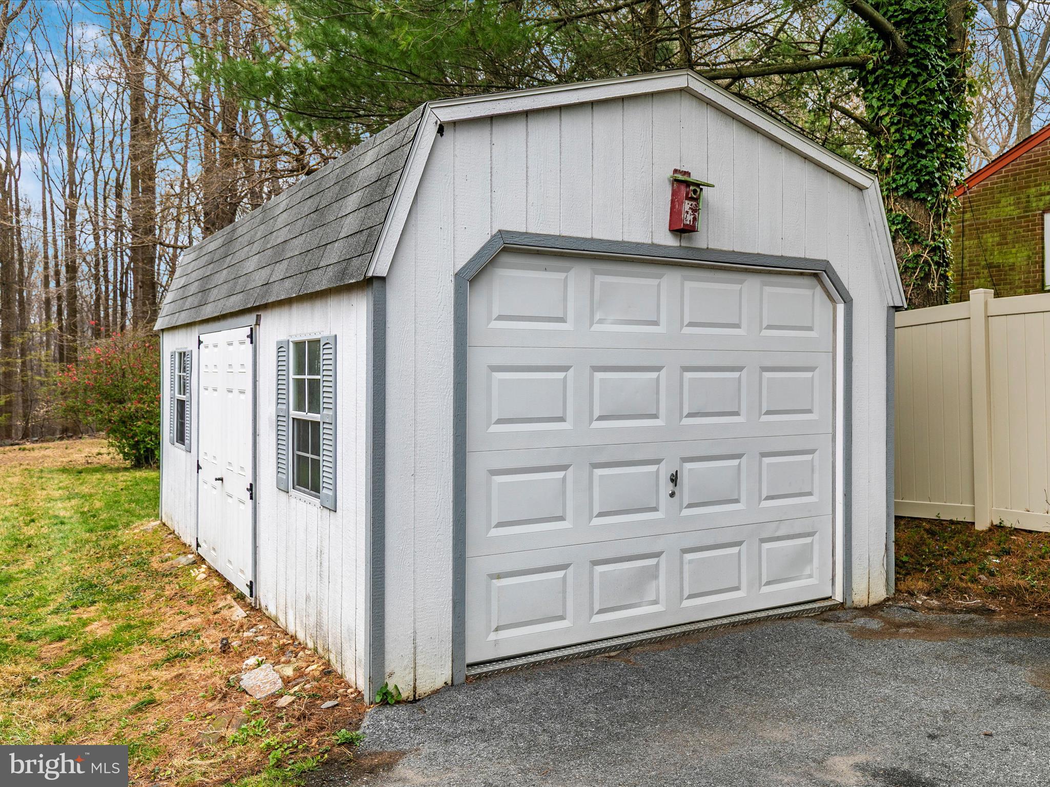 YELLOW SPRINGS - Residential