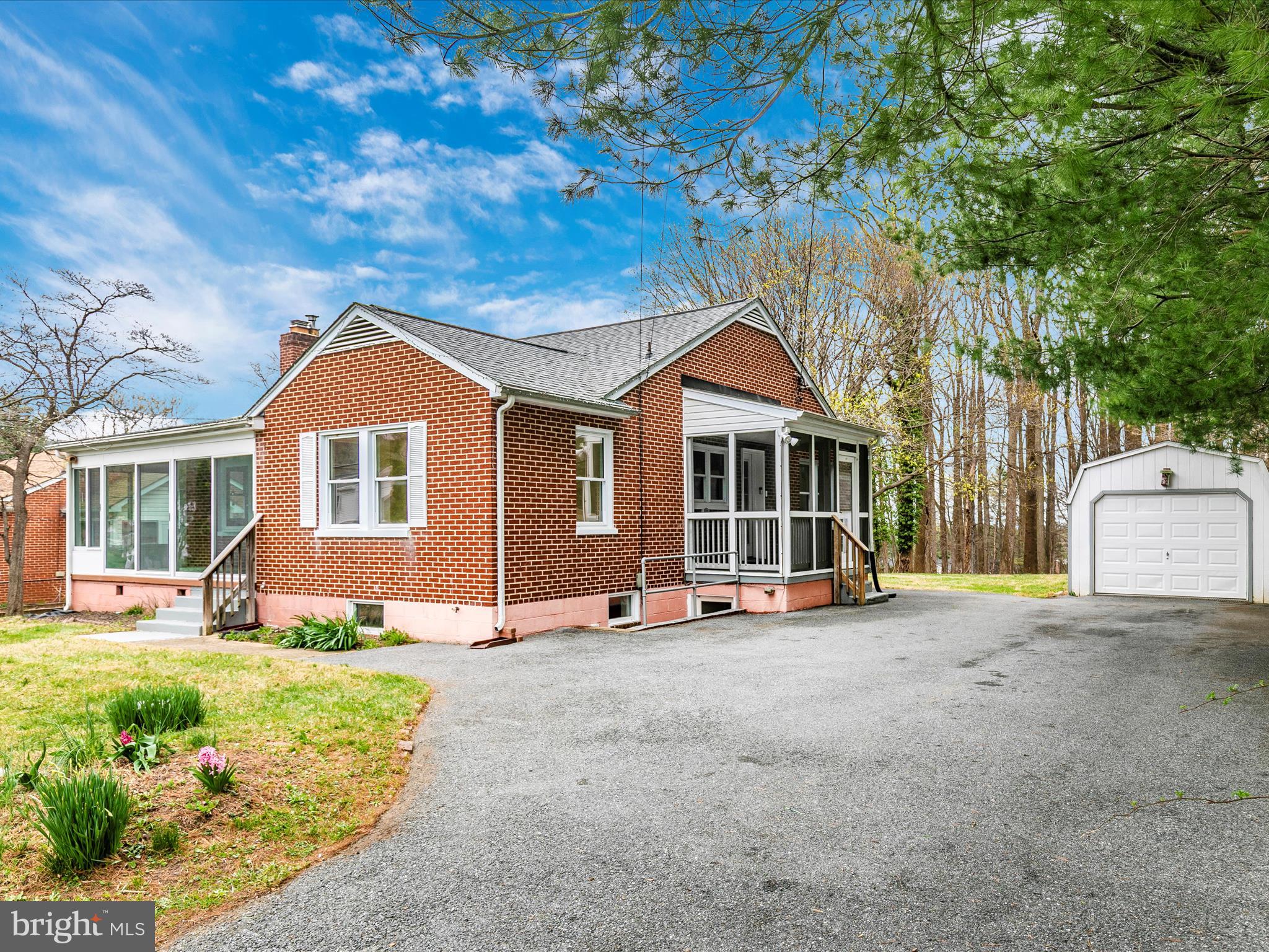 YELLOW SPRINGS - Residential