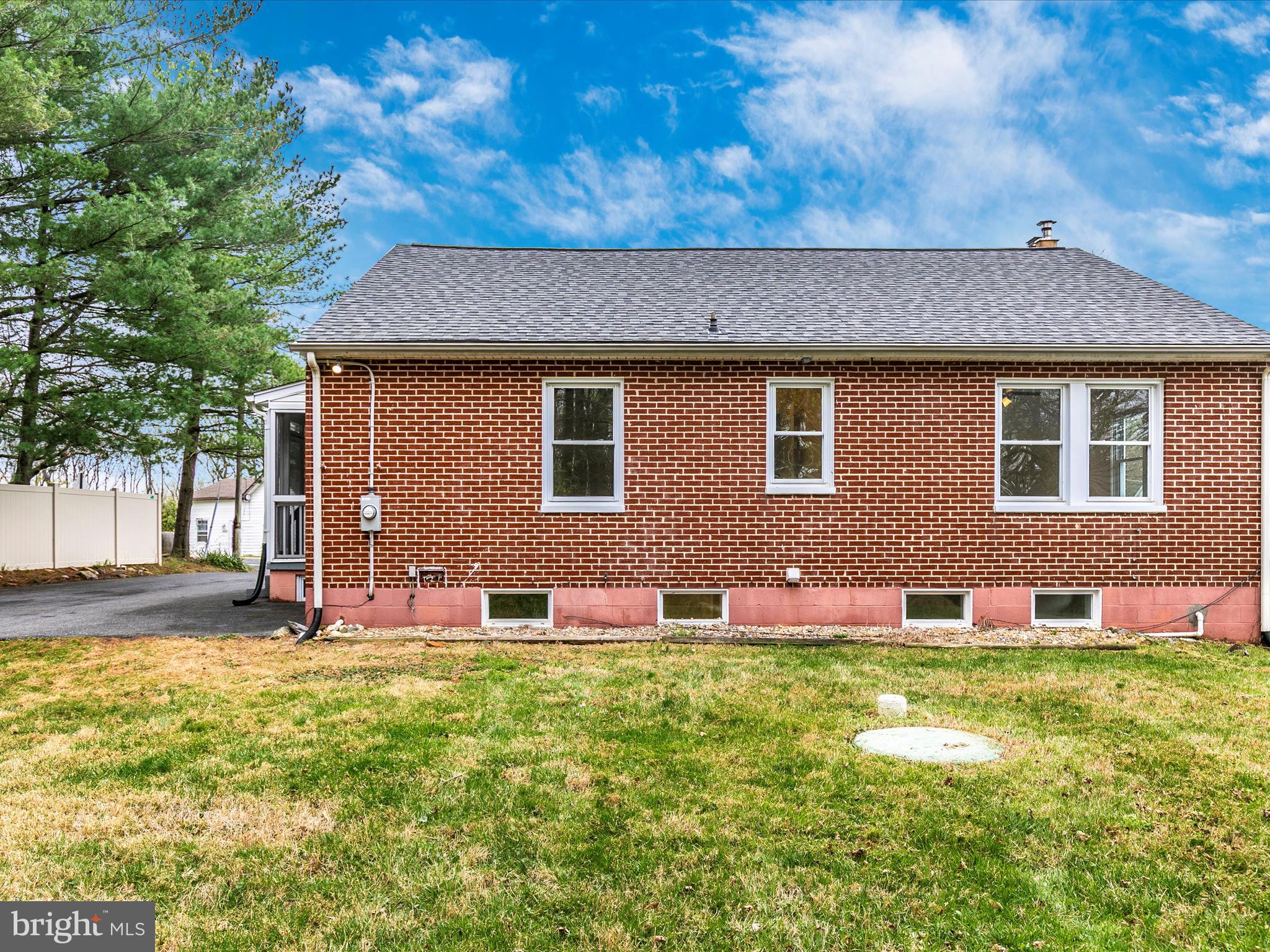 YELLOW SPRINGS - Residential