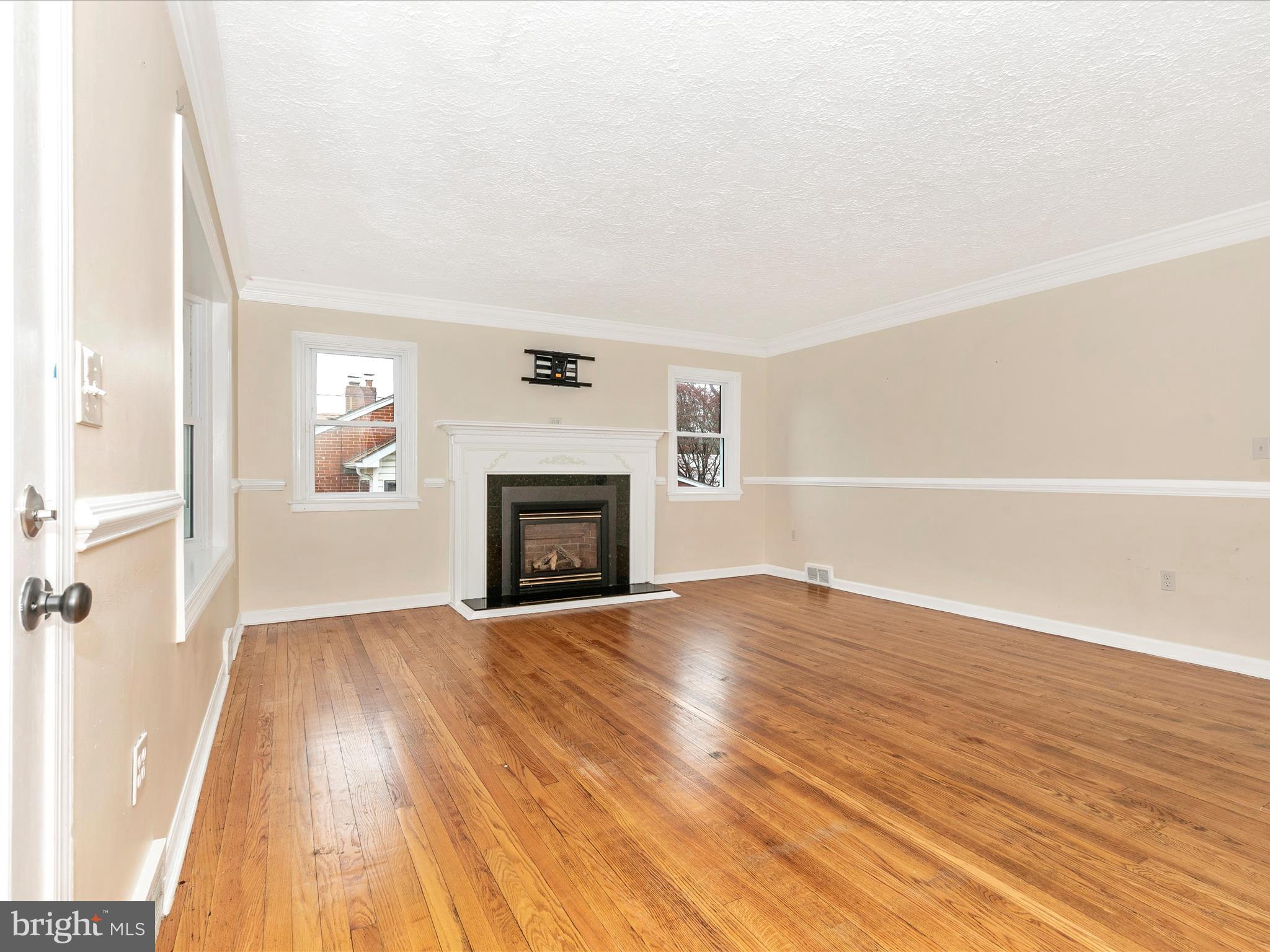 YELLOW SPRINGS - Residential