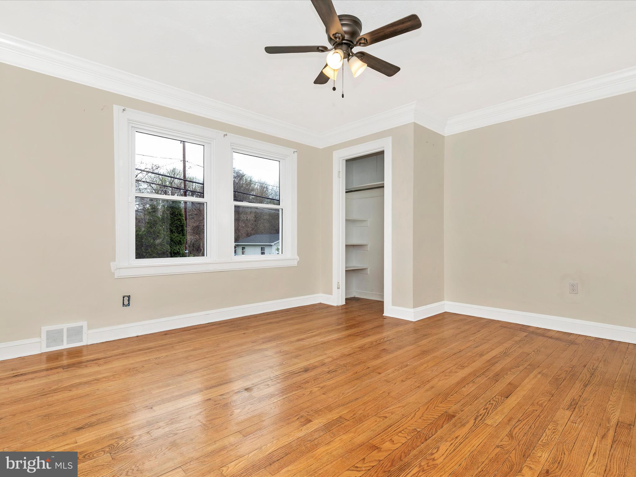 YELLOW SPRINGS - Residential