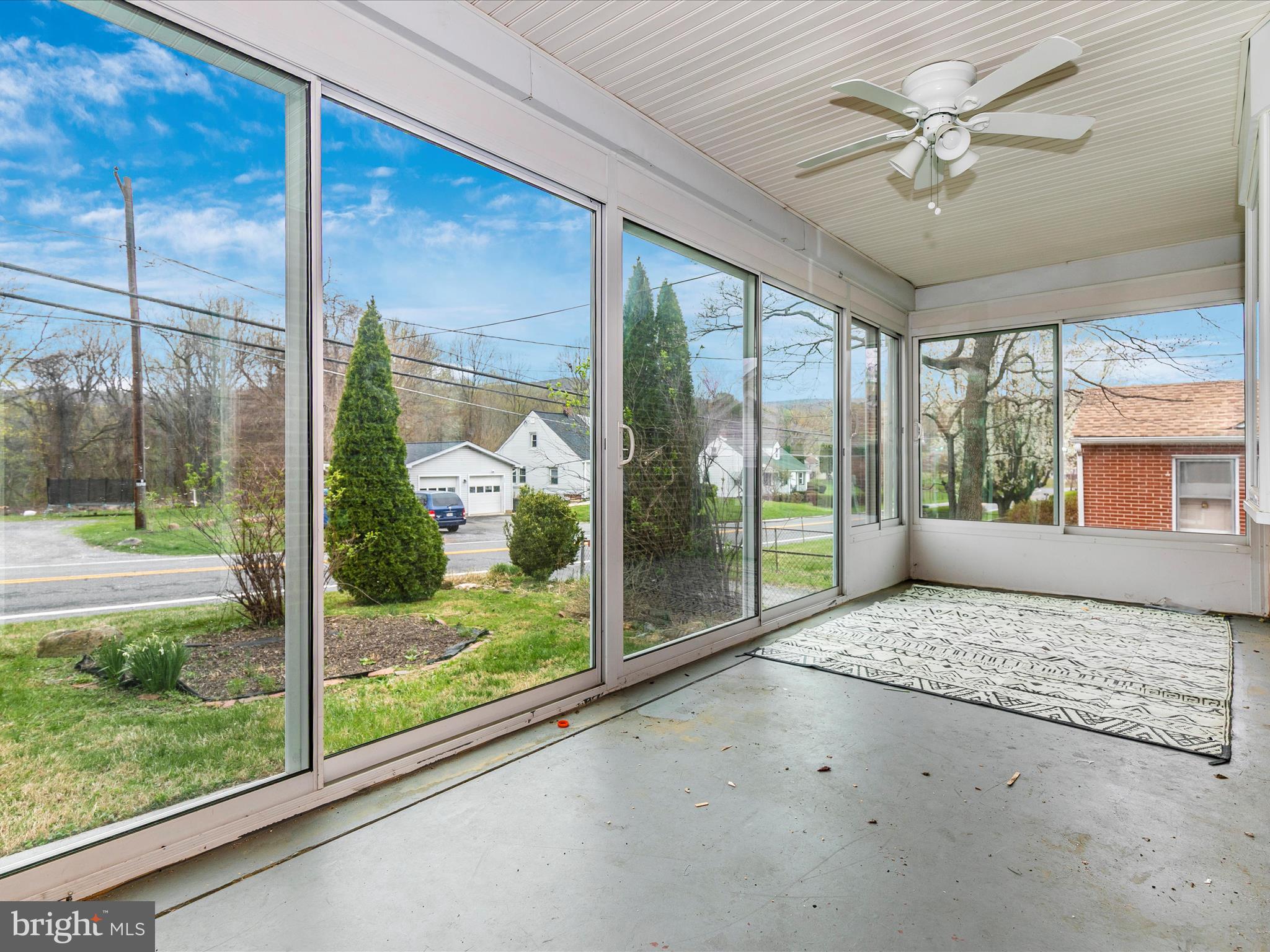 YELLOW SPRINGS - Residential