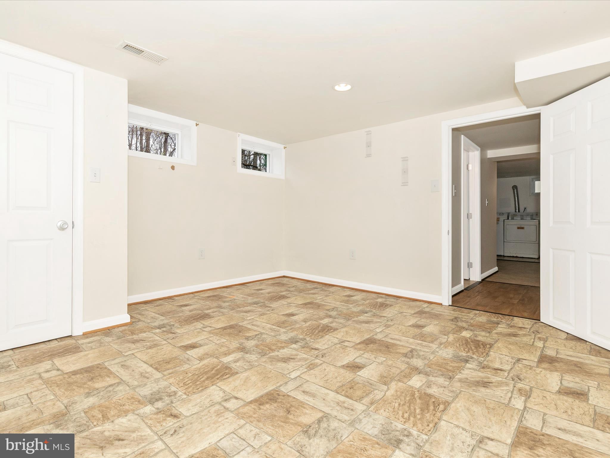 YELLOW SPRINGS - Residential