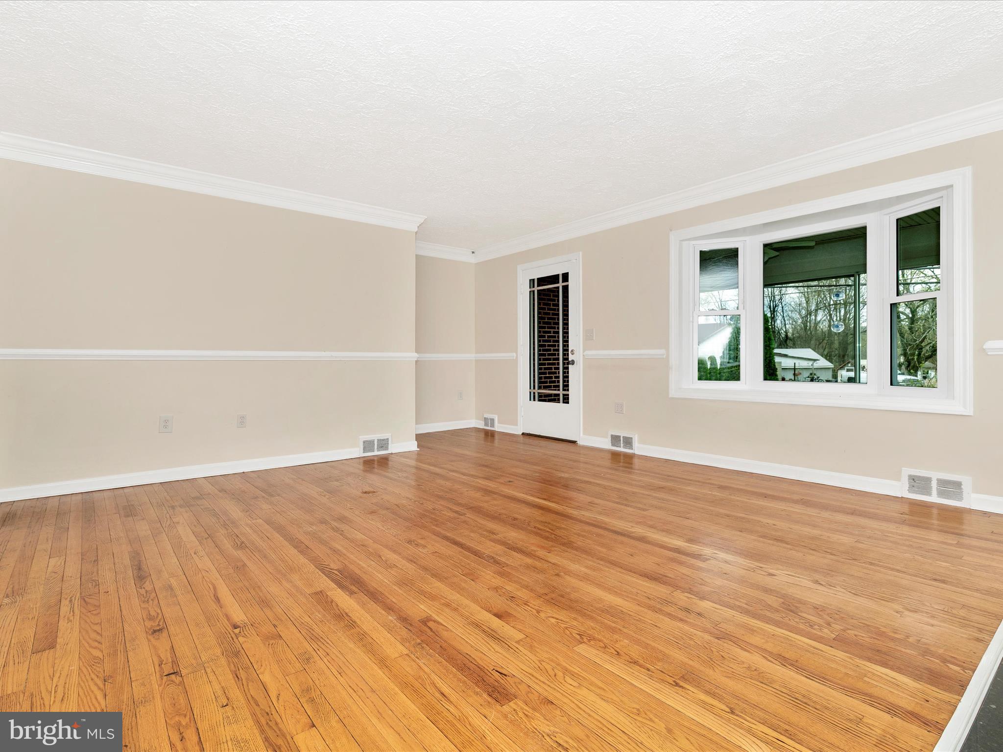 YELLOW SPRINGS - Residential