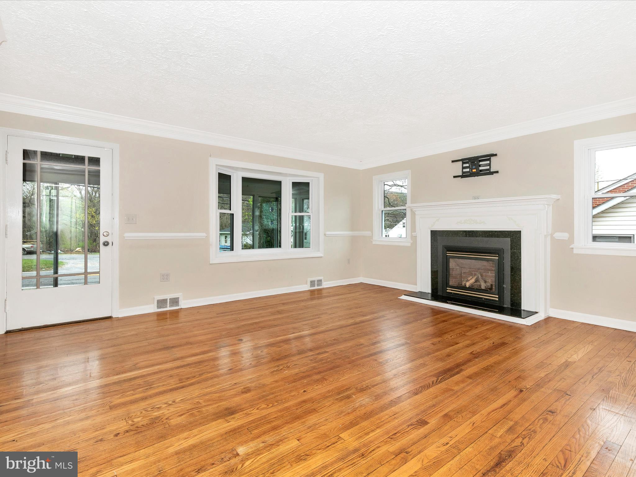 YELLOW SPRINGS - Residential