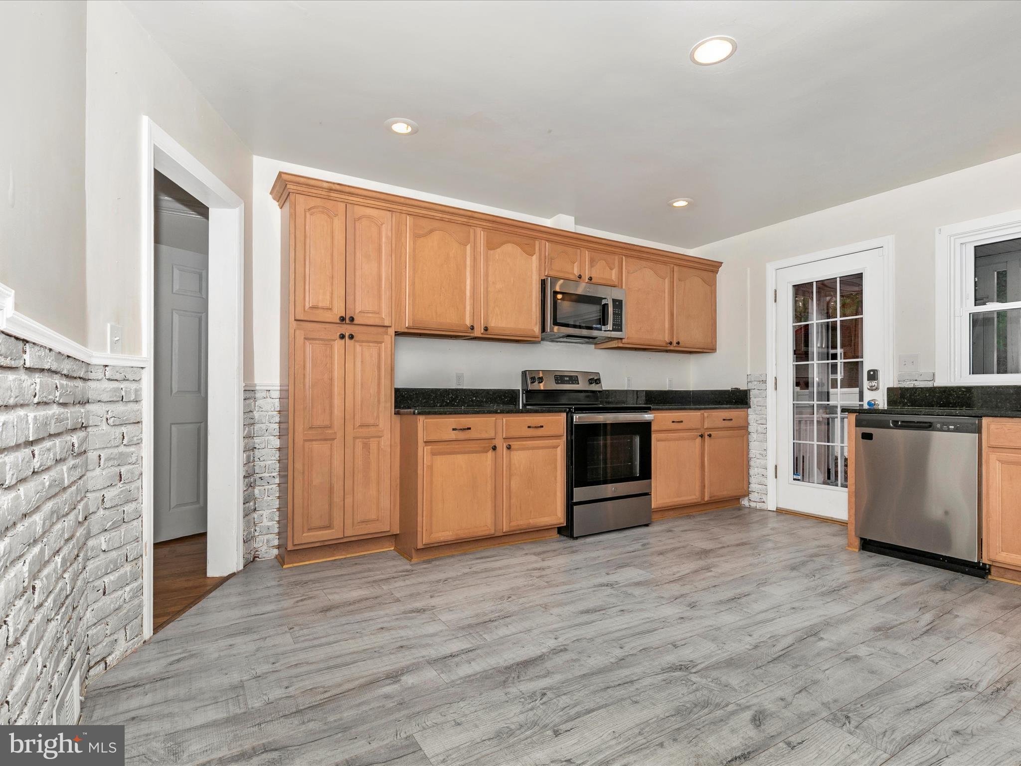 YELLOW SPRINGS - Residential