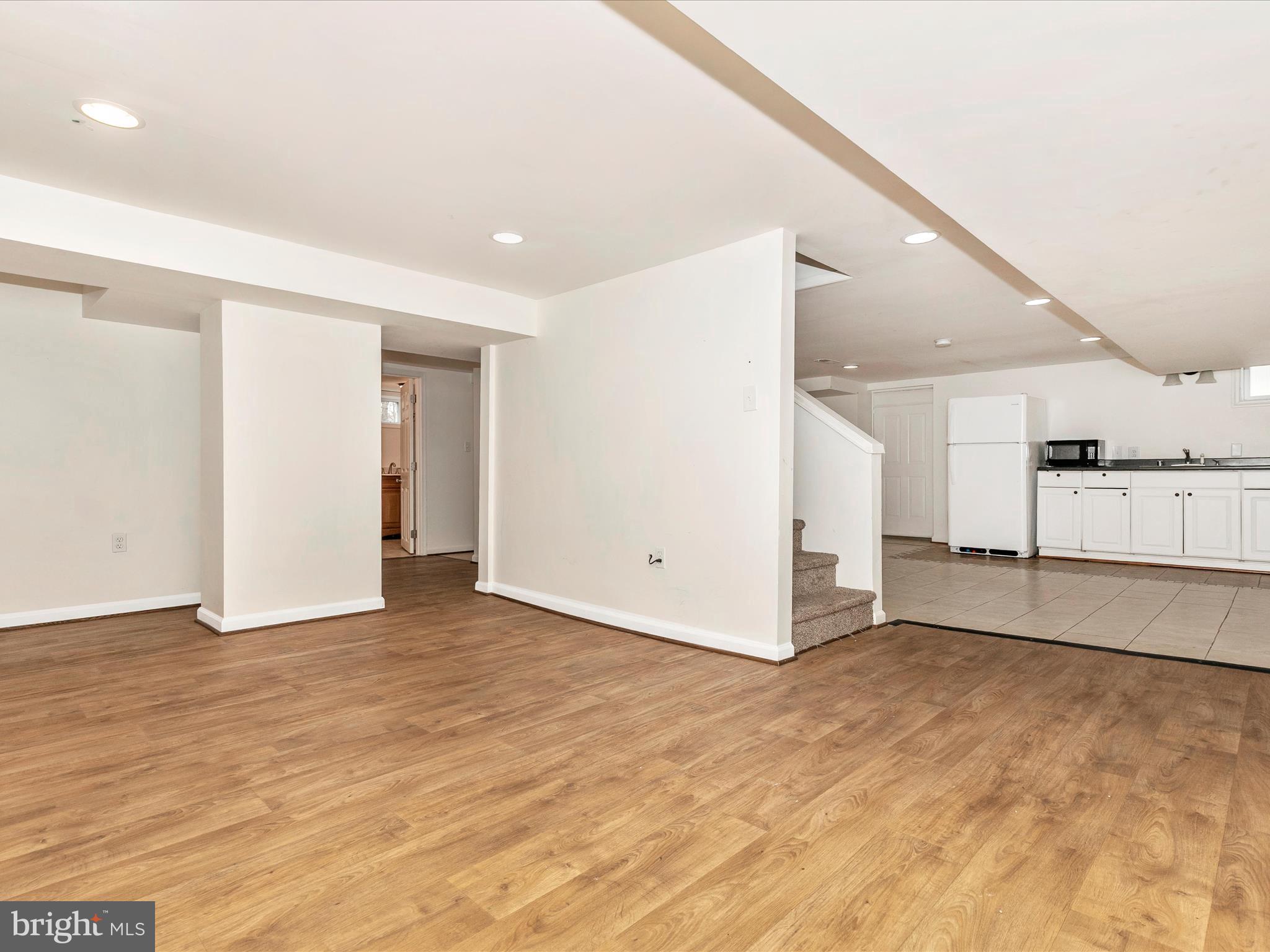 YELLOW SPRINGS - Residential