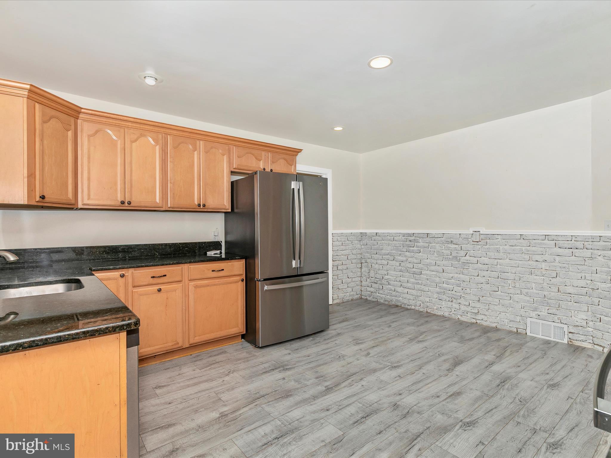 YELLOW SPRINGS - Residential