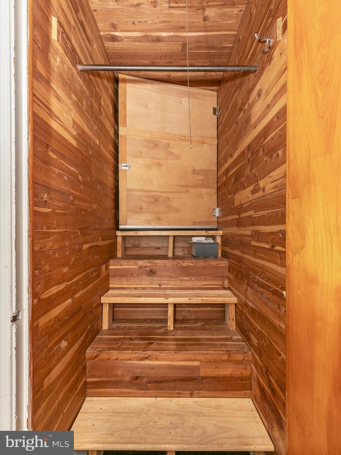 YELLOW SPRINGS - Residential