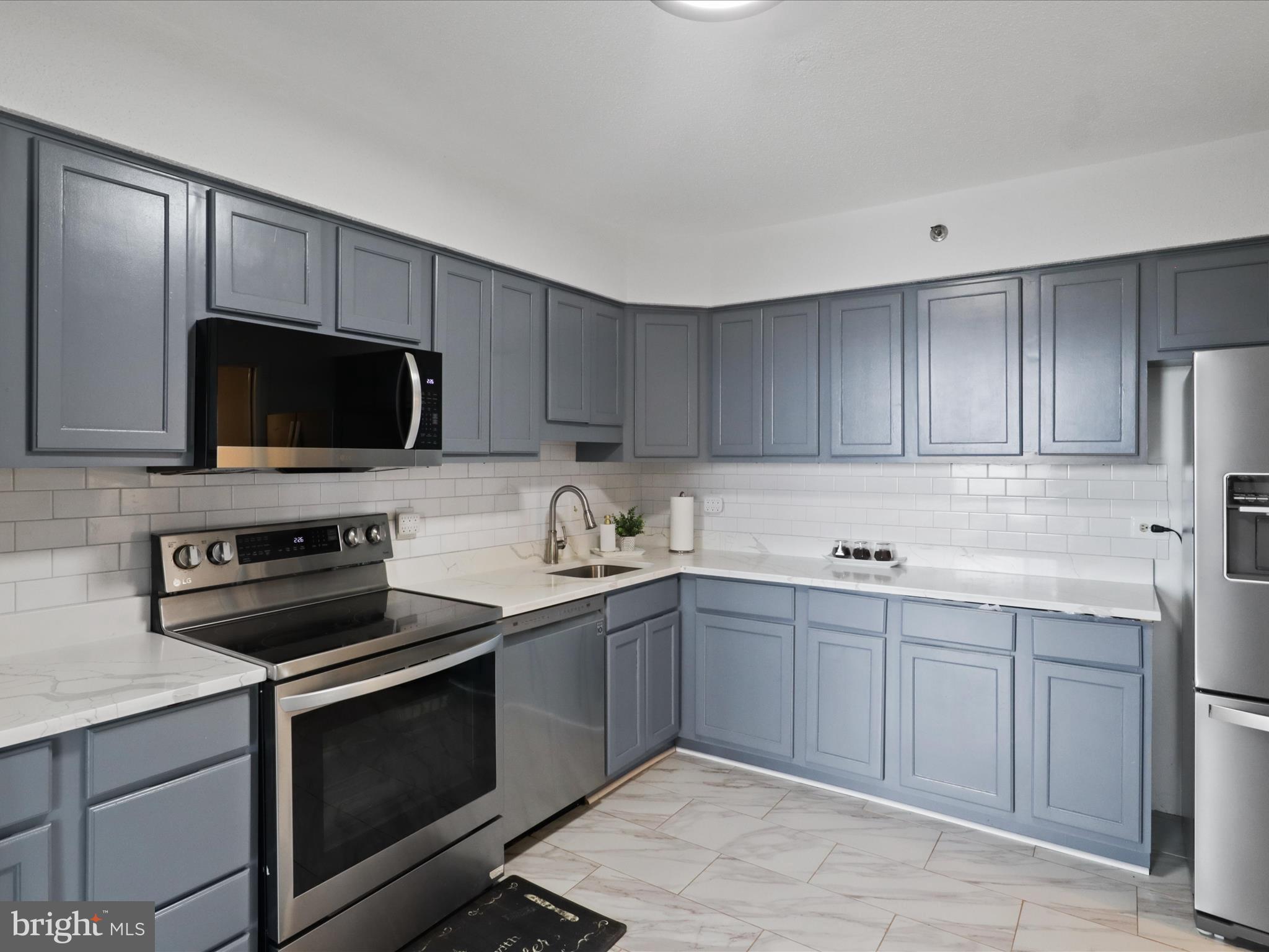 3709 S GEORGE MASON DRIVE 1106 E
