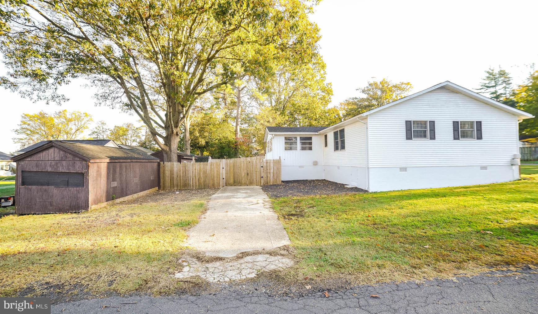 SAINT CLEMENTS SHORES - Residential