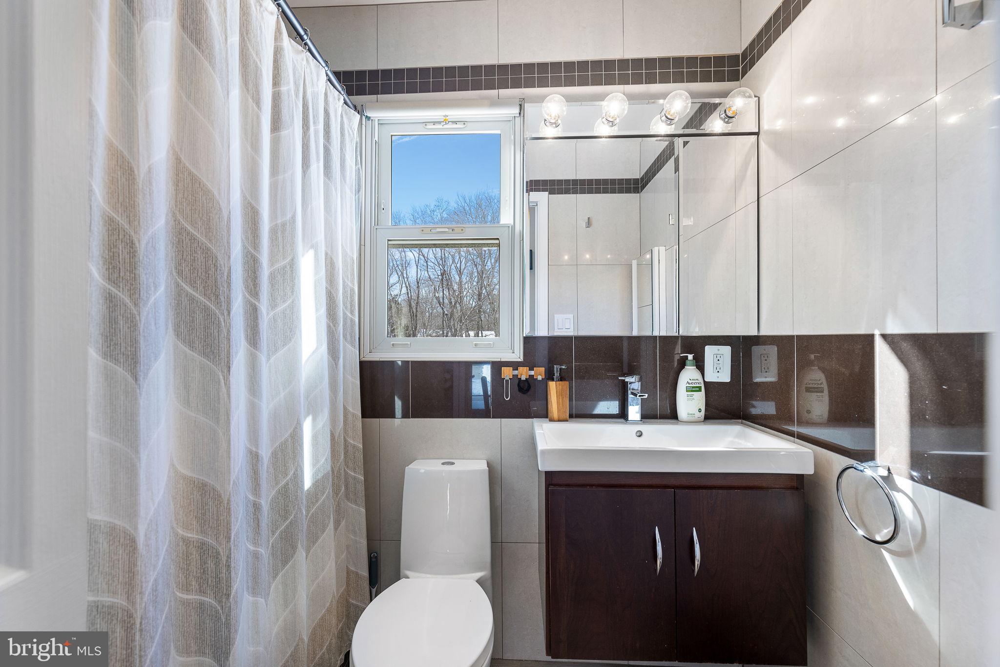 GARRISONVILLE ESTATES - Residential Lease