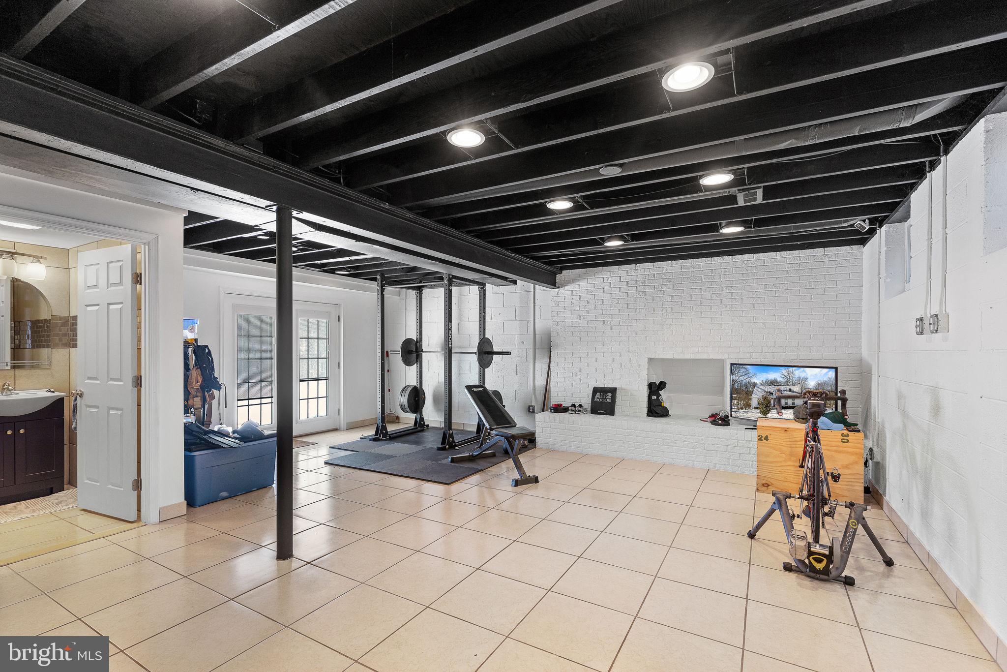 GARRISONVILLE ESTATES - Residential Lease