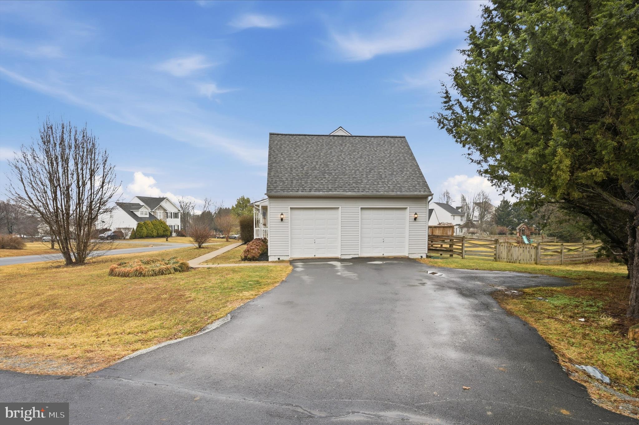 GAP VIEW VILLAGE - Residential