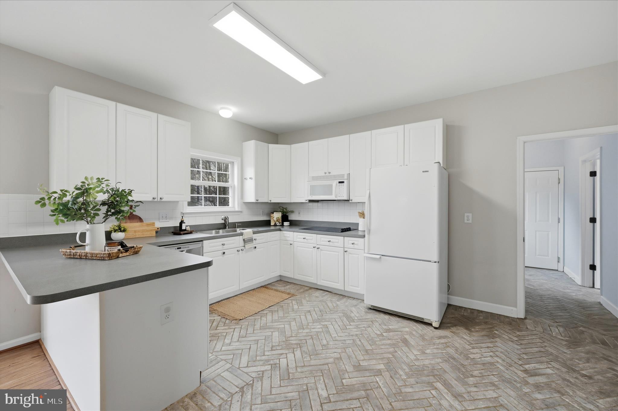 GAP VIEW VILLAGE - Residential