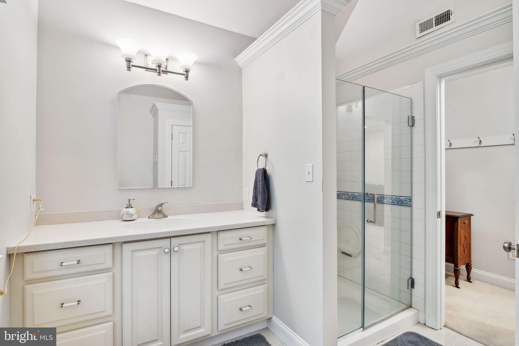 100 ACRE WOODS - Residential