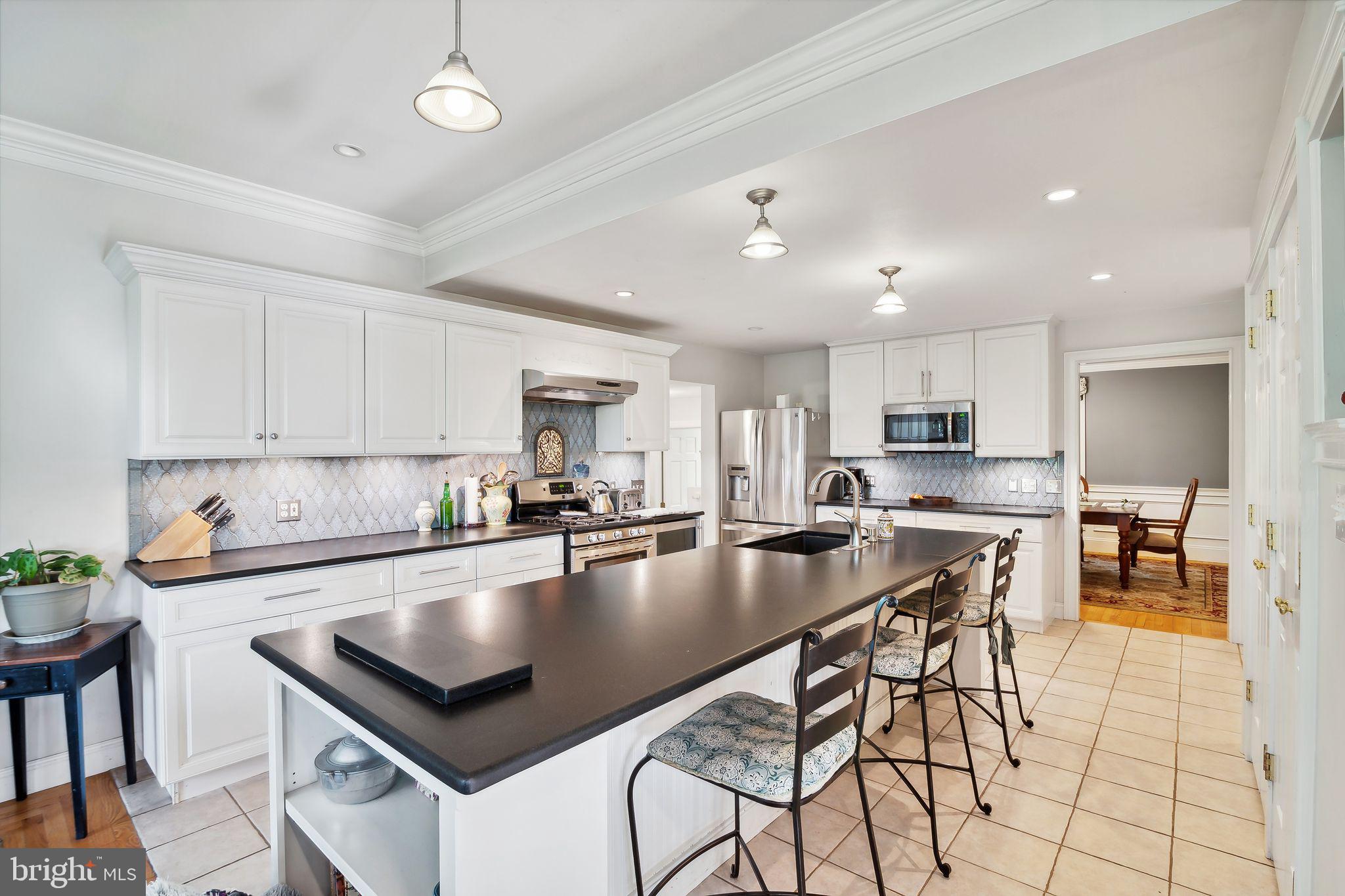 100 ACRE WOODS - Residential