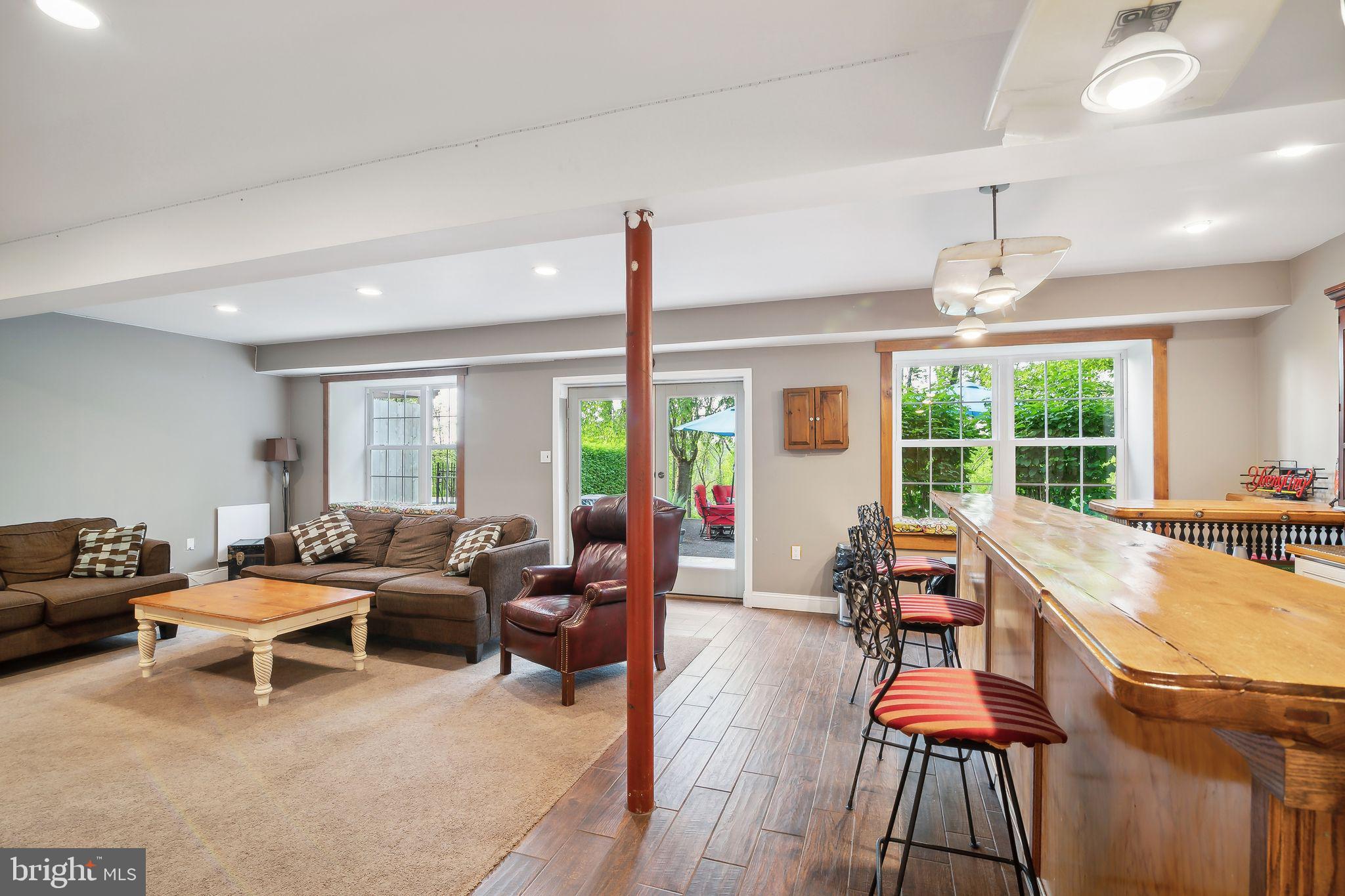 100 ACRE WOODS - Residential