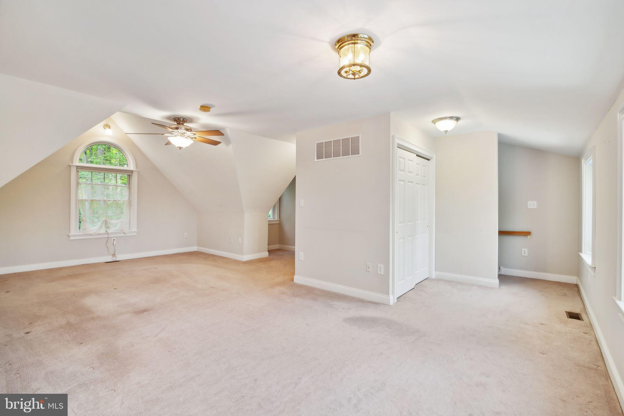 100 ACRE WOODS - Residential