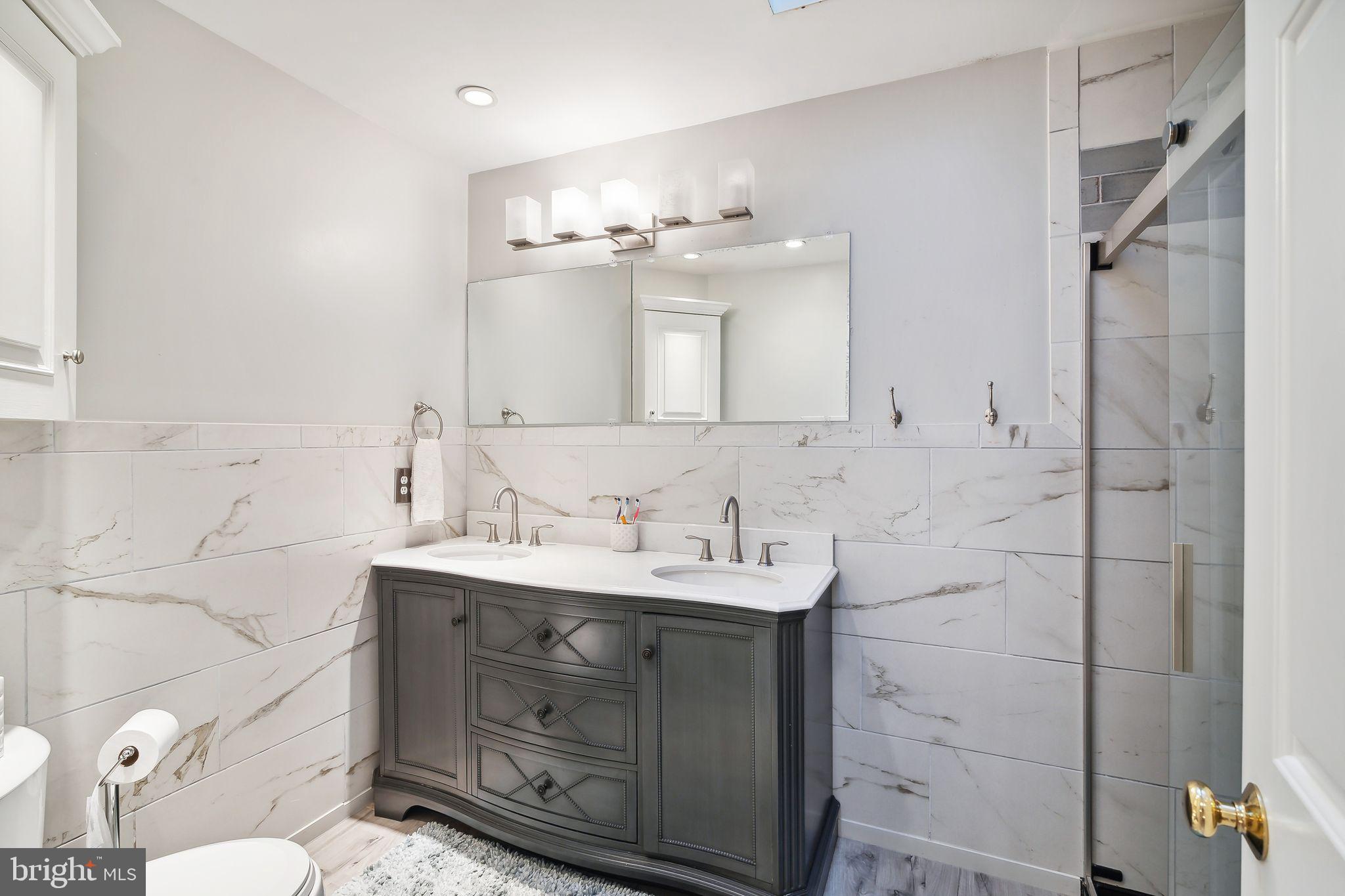 100 ACRE WOODS - Residential