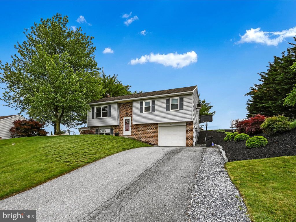 Photo of 209 Ironstone Drive, Lititz, PA 17543 (MLS # PALA2057204)