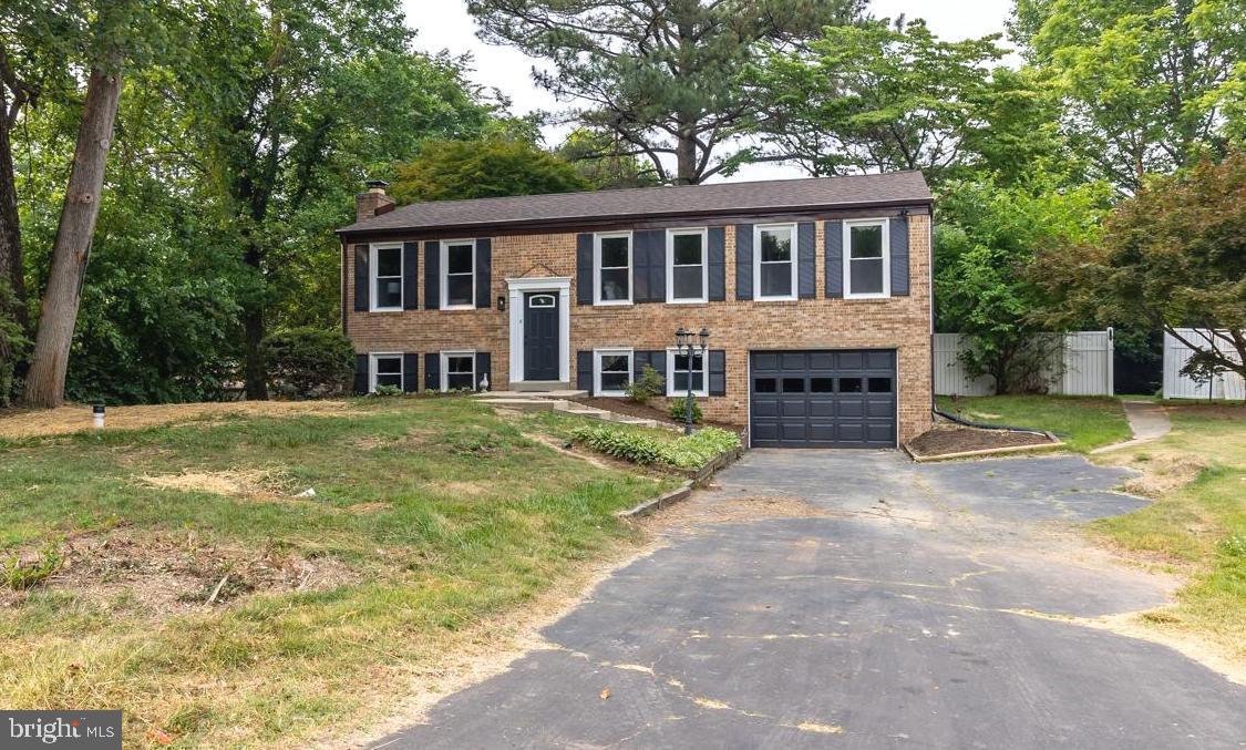 RUSTIC HILLS - Residential