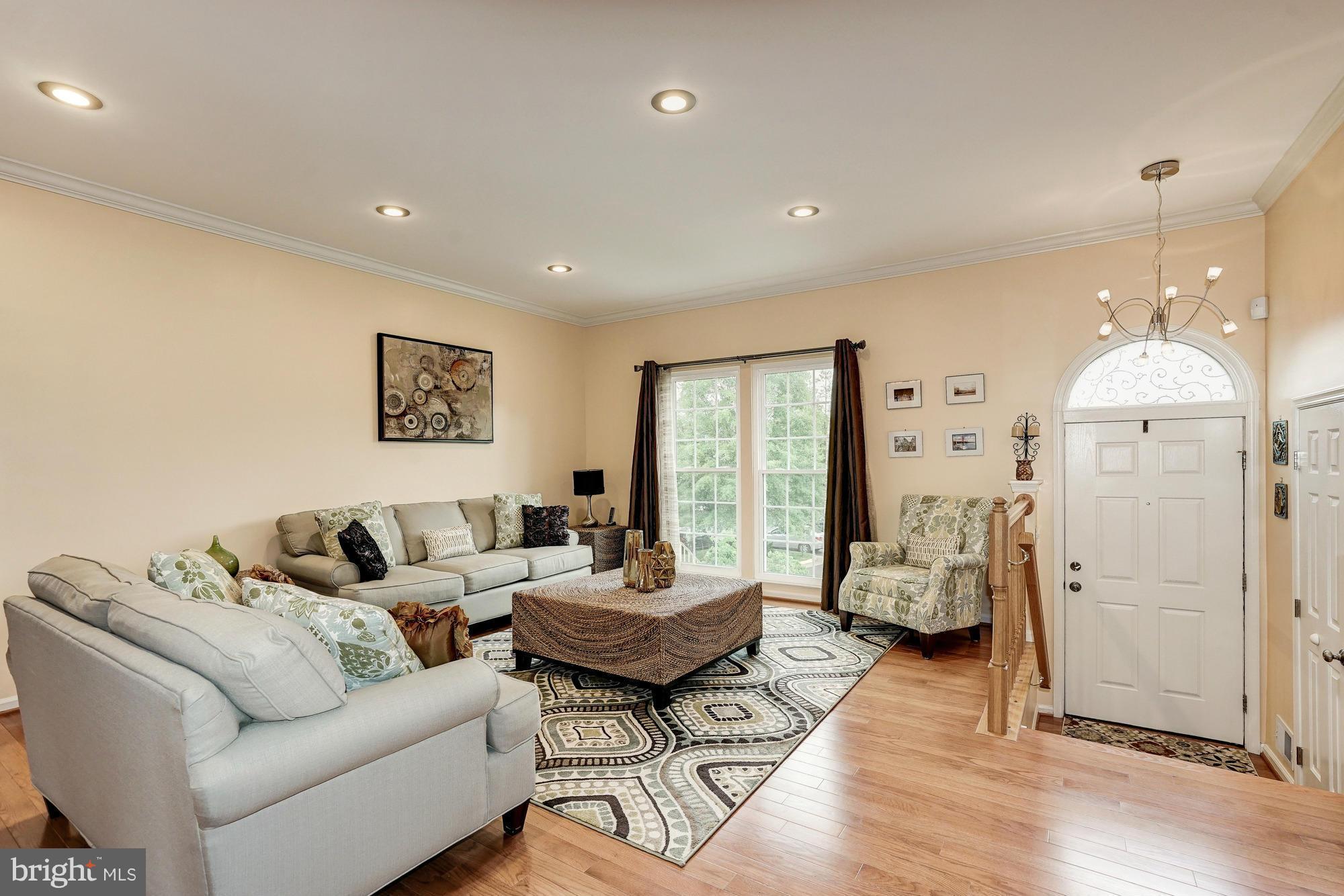 POTOMAC LAKES - Residential