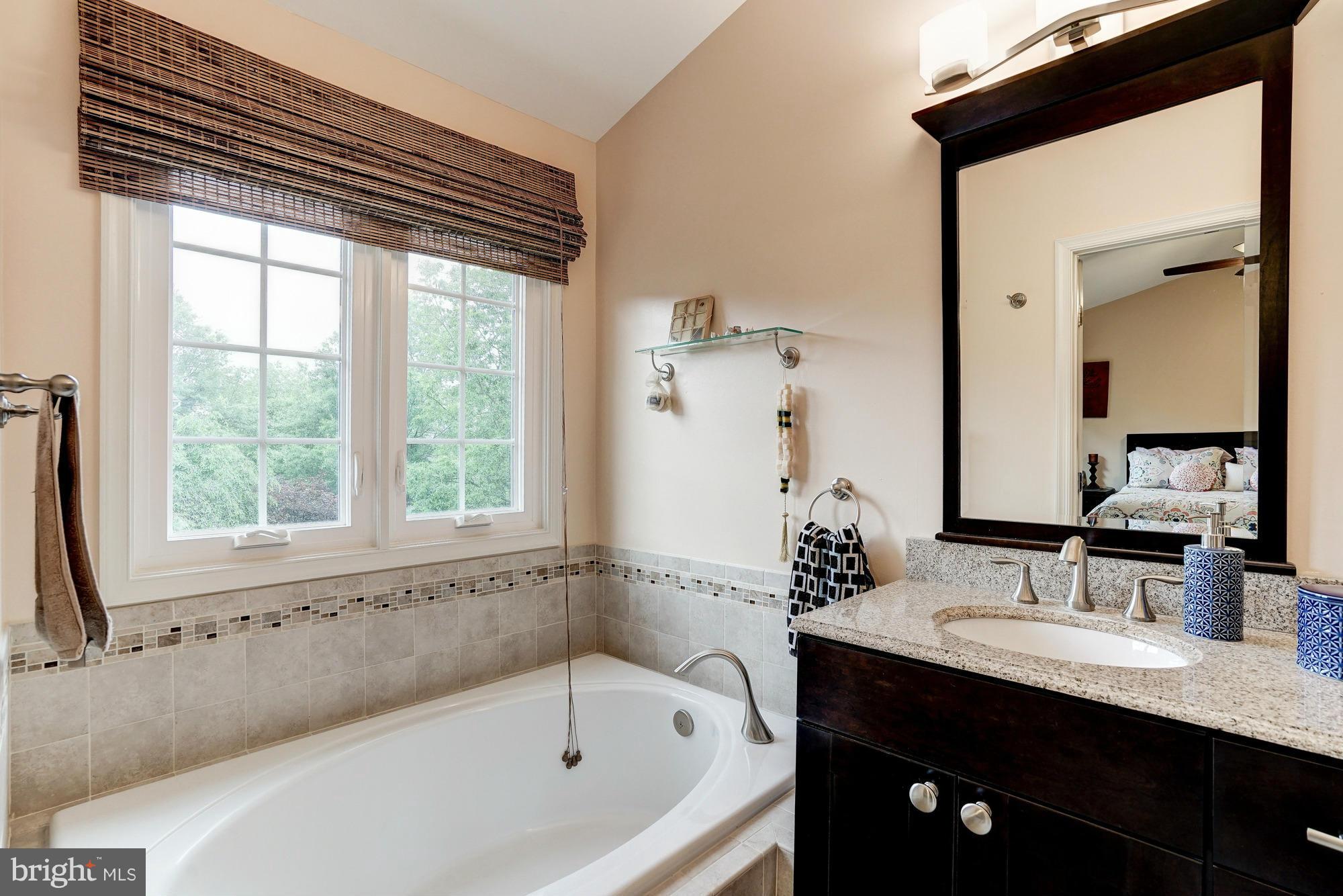 POTOMAC LAKES - Residential