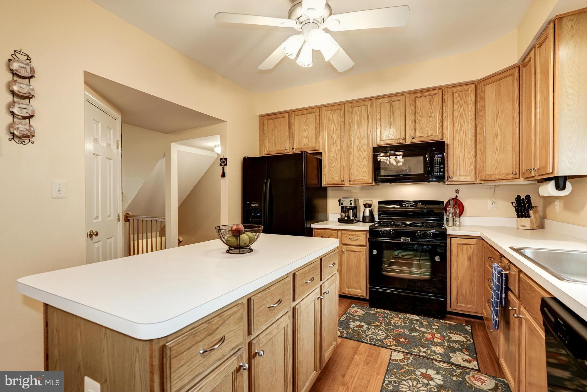 POTOMAC LAKES - Residential