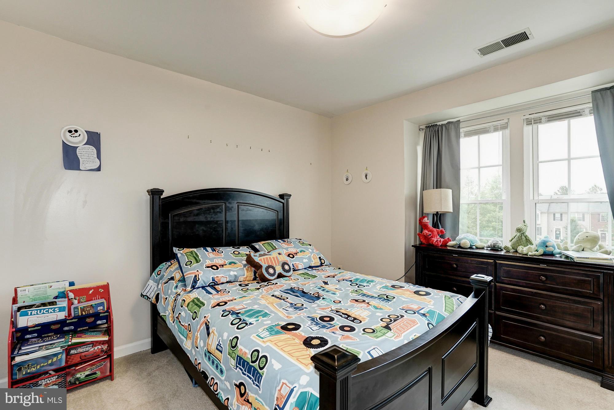 POTOMAC LAKES - Residential